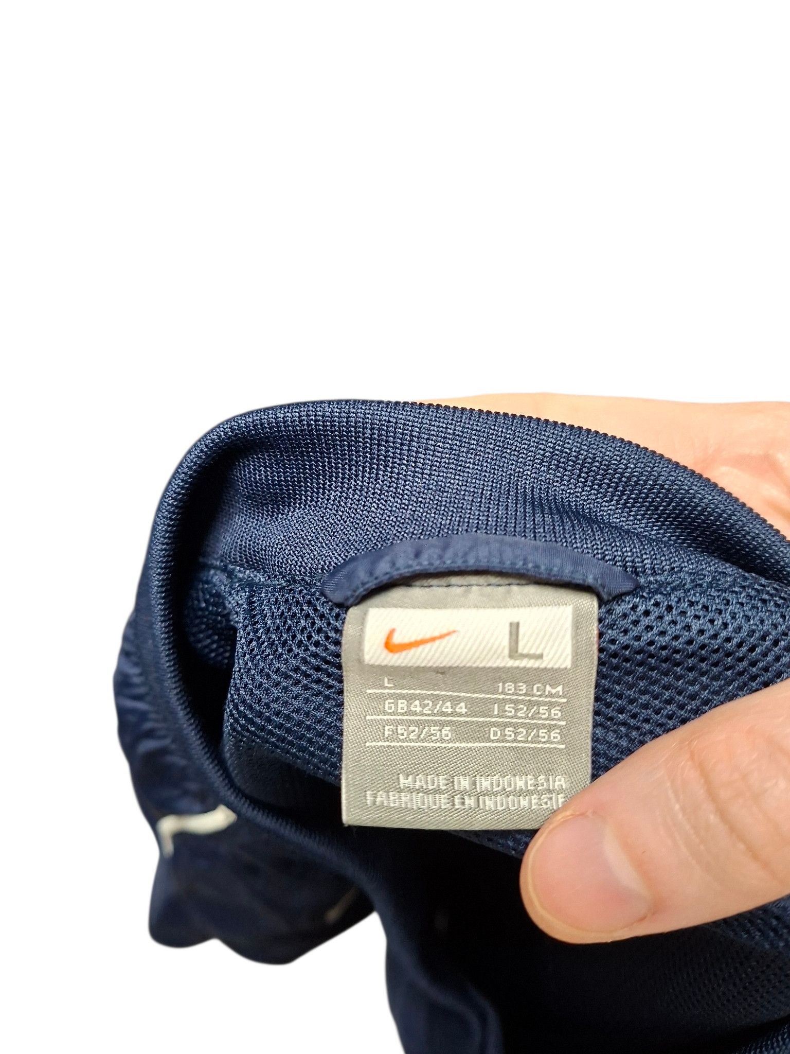Nike NIKE VINTAGE 2008 V-NECK NYLON SWEATSHIRT Size US L / EU 52-54 / 3 - 4 Thumbnail