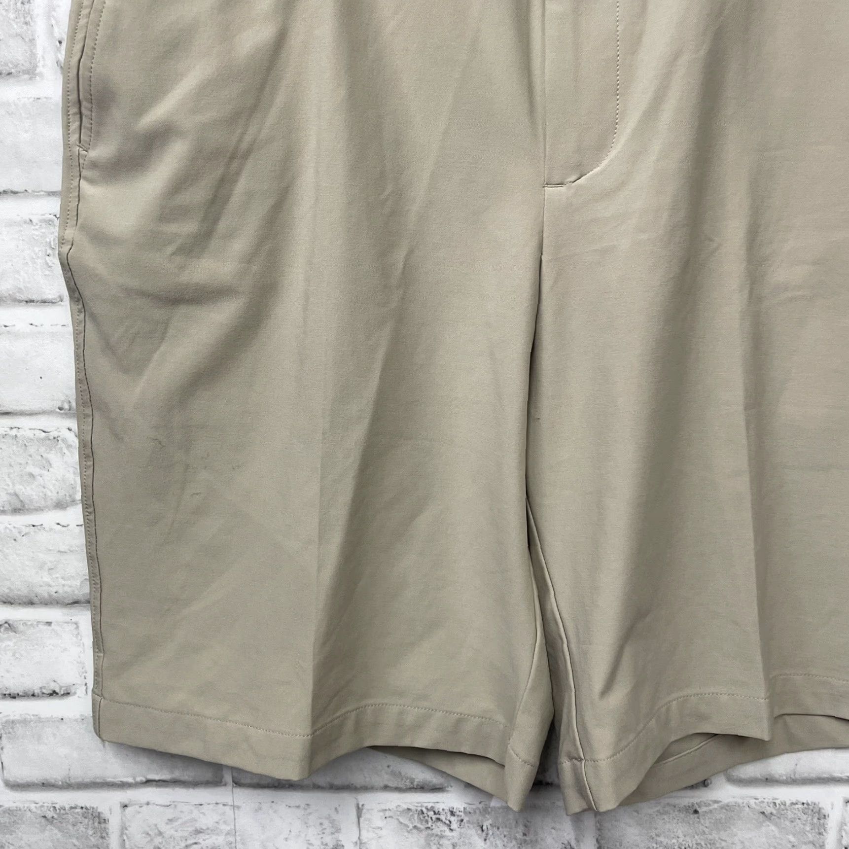 Footjoy FootJoy Golf Shorts Mens Size 36 Beige Polyester Blend Chino Size US 36 / EU 52 - 3 Thumbnail
