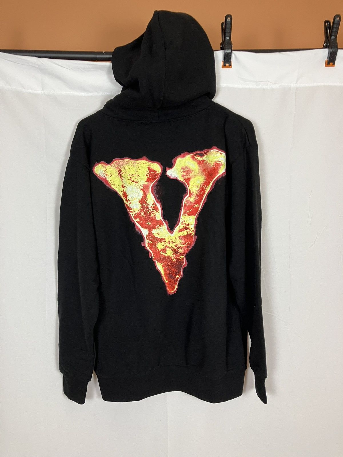 Vlone Vlone Juice Wrld Fighting Demons Hoodie Men’s Medium Heavy Size US L / EU 52-54 / 3 - 3 Thumbnail