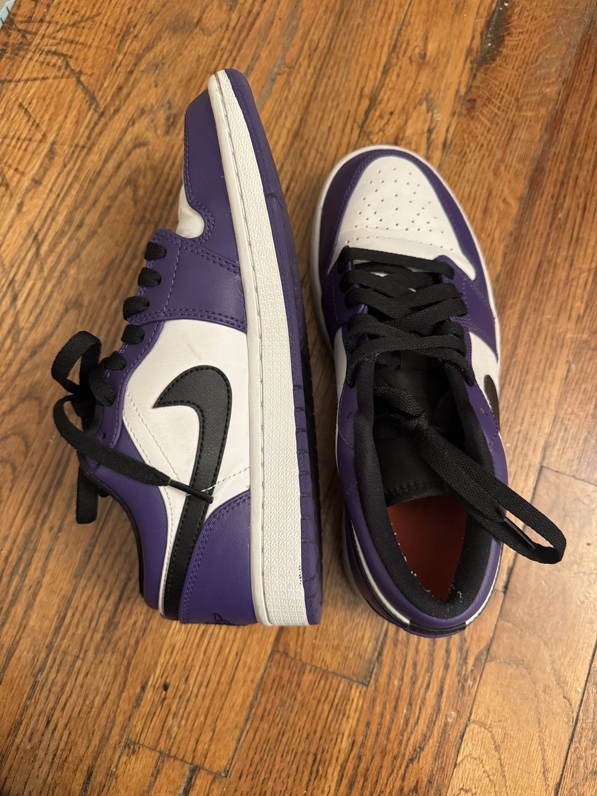 Nike Jordan 1 Low Court Purple White Size US 7 / EU 40 - 2 Thumbnail