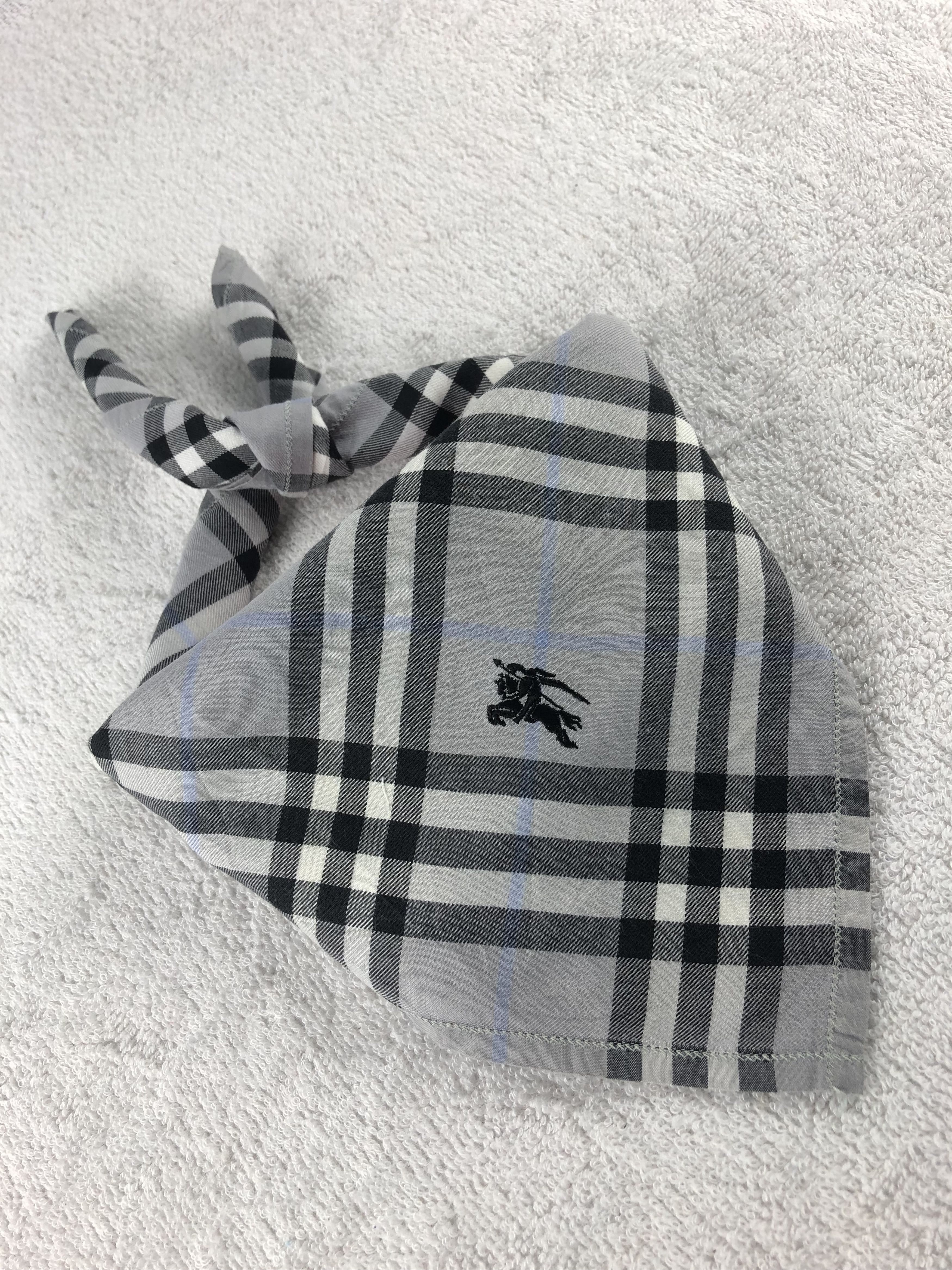 Burberry Burberry Handkerchief / Bandana / Neckerchief Size ONE SIZE - 1 Thumbnail
