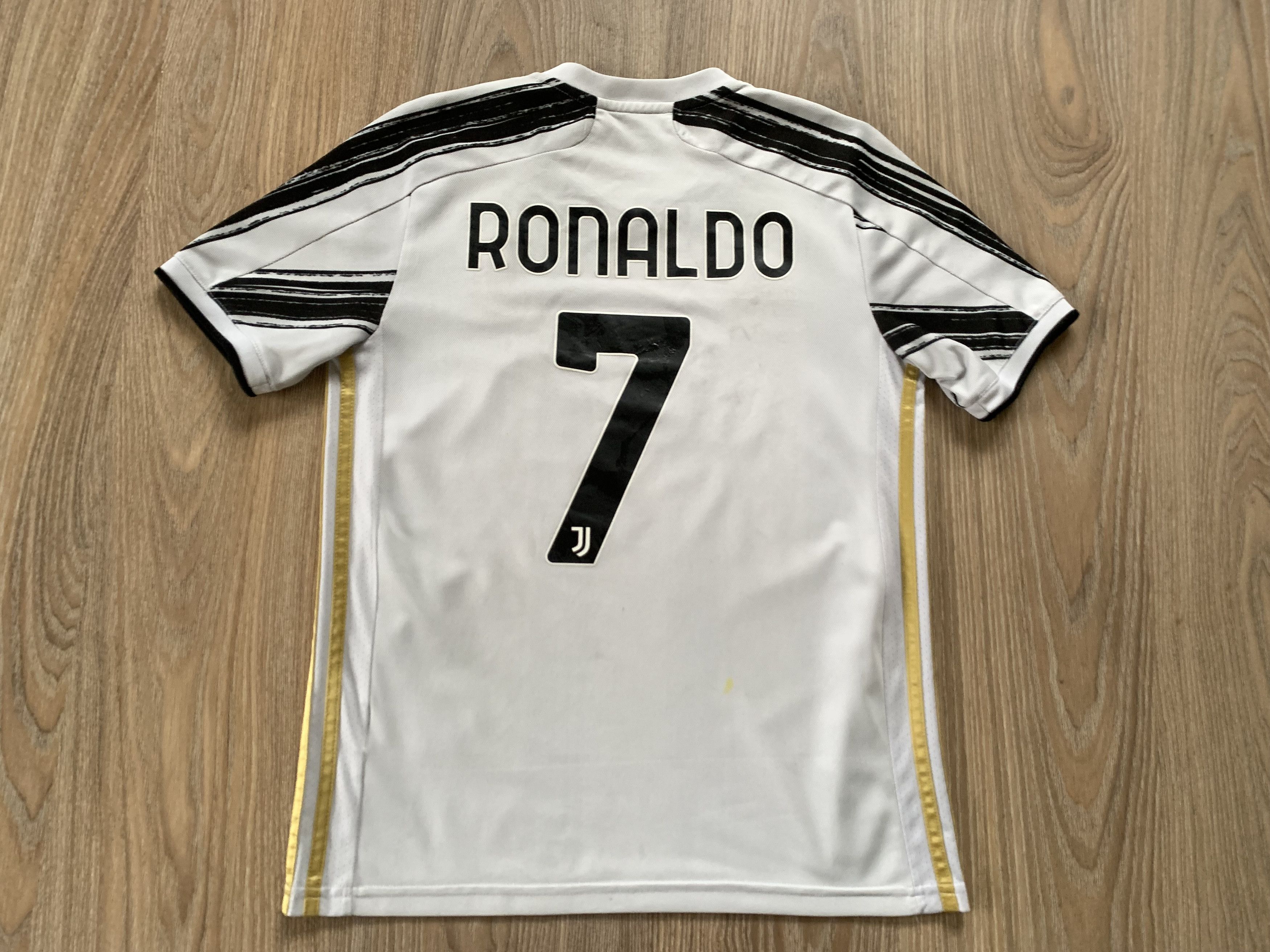 Adidas Youth Adidas Juventus #7 Ronaldo Home Football Shirt Size US XXS / EU 40 - 4 Thumbnail