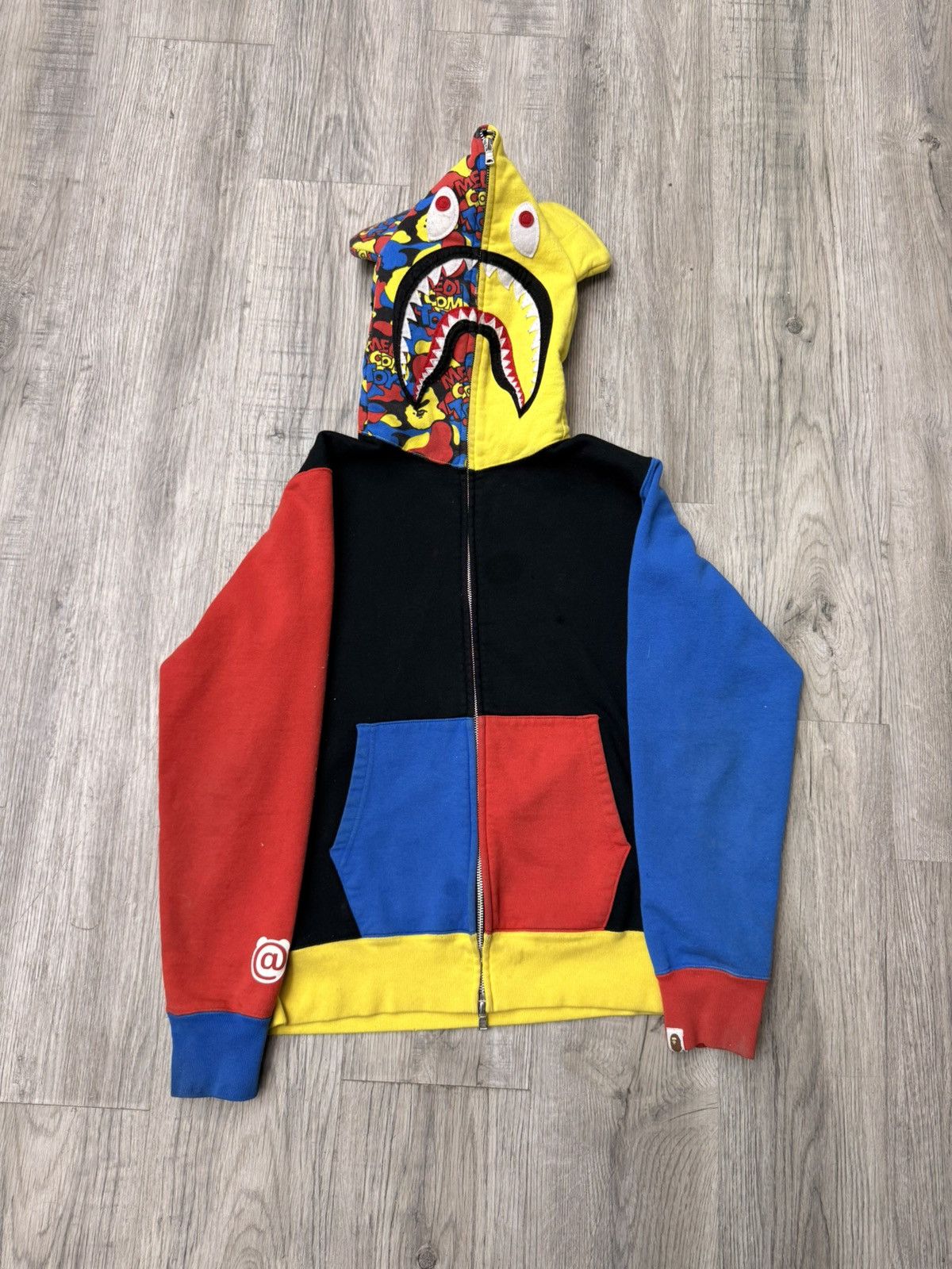 Bape × Disney × Medicom Toy BAPE x Medicom Toy Bear Shark Full Zip Hoodie (FW20) Size US M / EU 48-50 / 2 - 1 Thumbnail