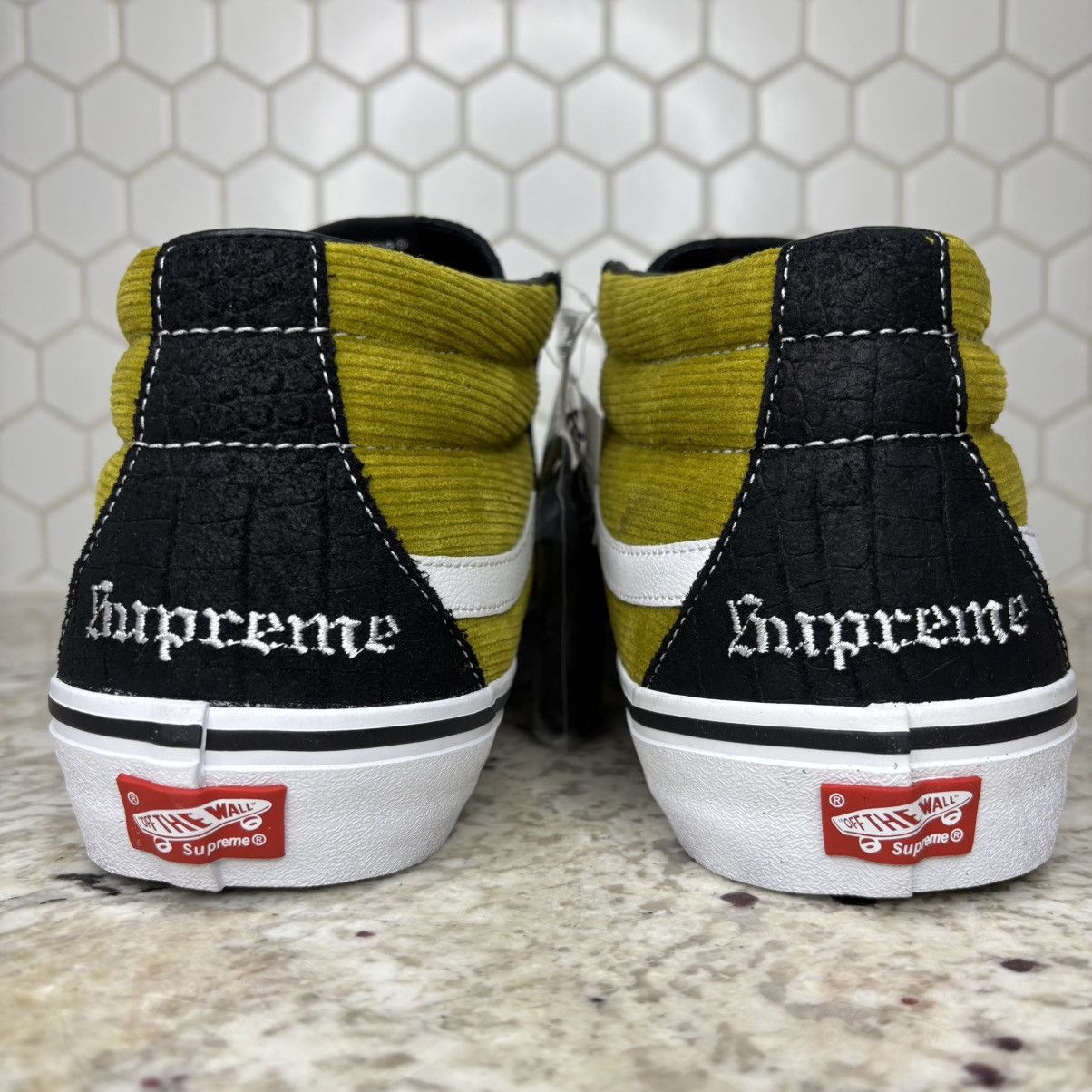 Supreme × Vans Size 13-Vans Sk8-Mid Supreme Croc Corduroy Mustard (2018) Size US 13 / EU 46 - 10 Thumbnail