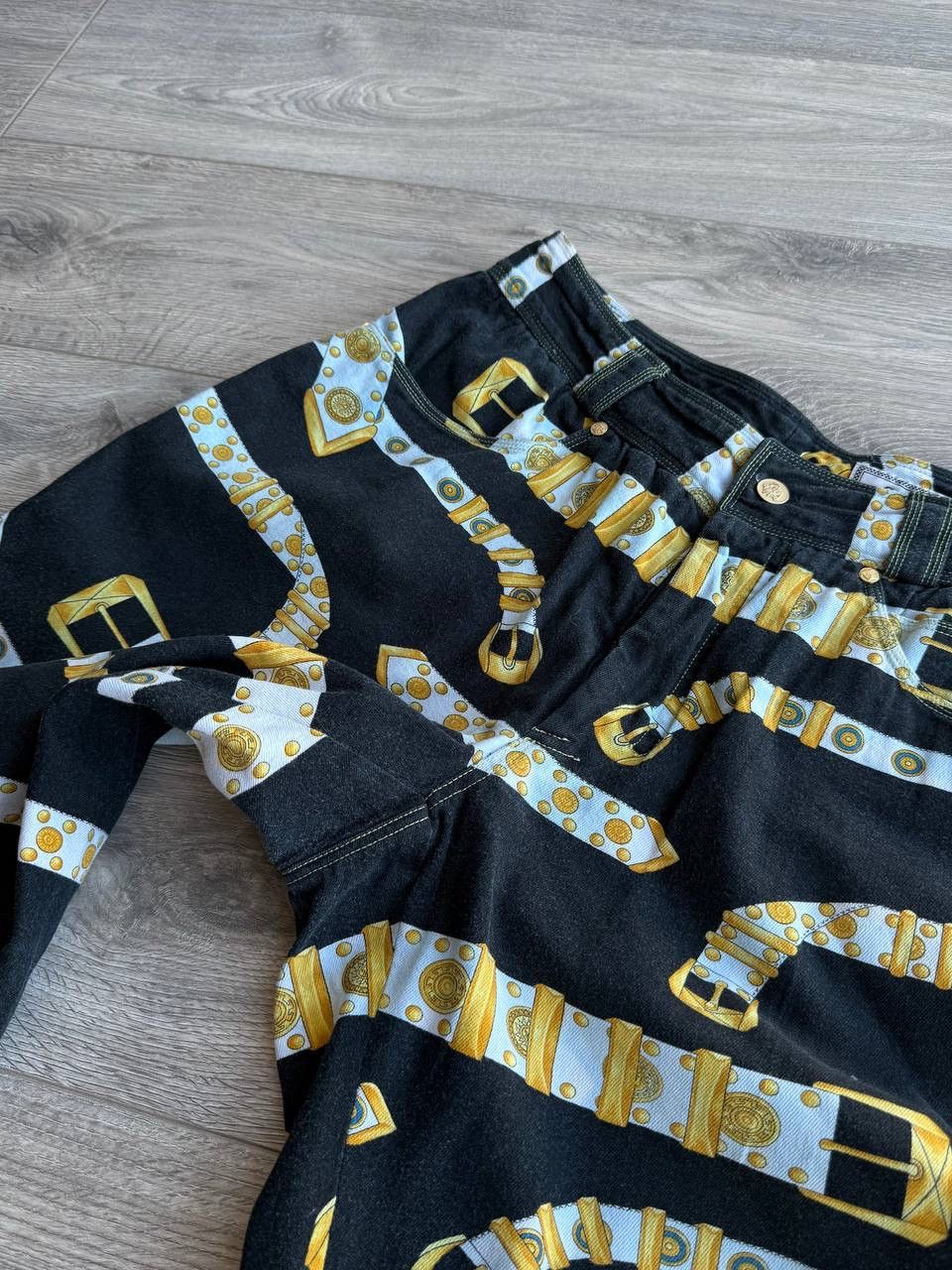 Versace Gianni Versace Vintage shorts Size US 31 - 10 Thumbnail