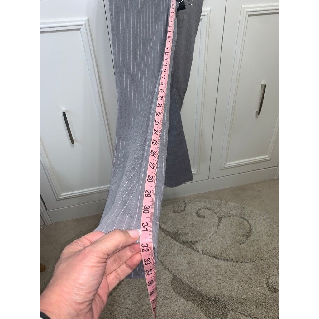 Express Express Women's Gray Pinstripe Wide-Leg Dress Pants Size 10 Size 32" / US 10 / IT 46 - 9 Thumbnail
