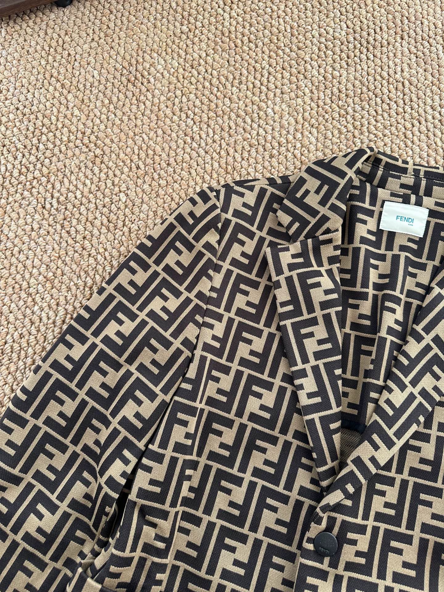 Fendi FENDI FF Monogram Vintage Blazer Women's 10A Size L / US 10 / IT 46 - 6 Thumbnail