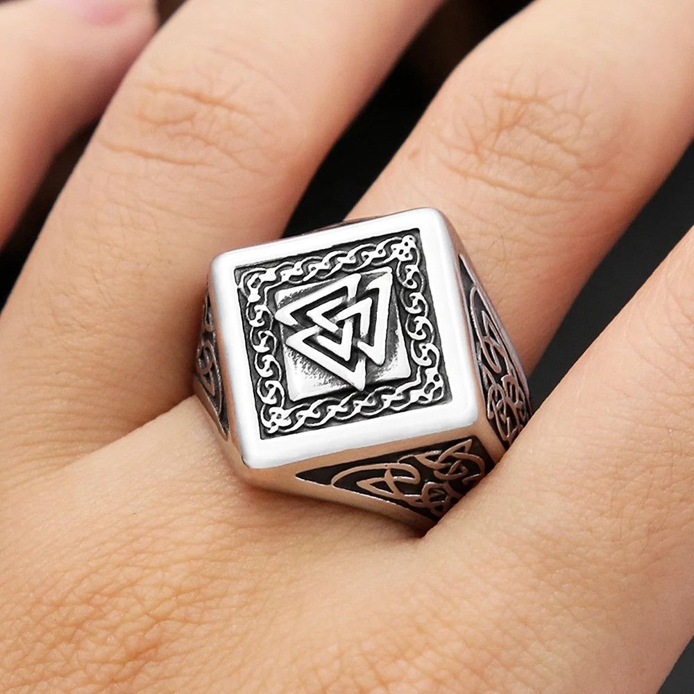 Jewelry Vikings Trinity Ring Size ONE SIZE - 1 Thumbnail