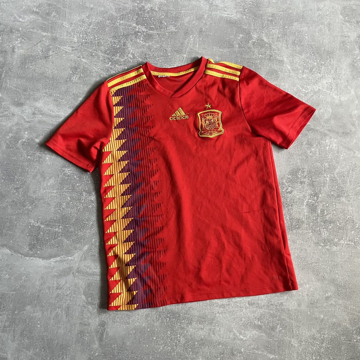 Adidas Adidas Spain jersey football pro fan tee shirt 2017 fifa uef Size US S / EU 44-46 / 1 - 1 Thumbnail