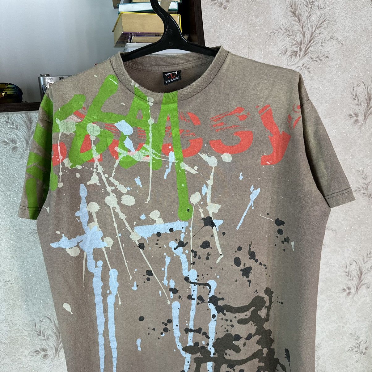 Stussy × Vintage Vintage Stussy T shirt 00s Grafity Beige Streetwear Skate L Size US L / EU 52-54 / 3 - 7 Thumbnail