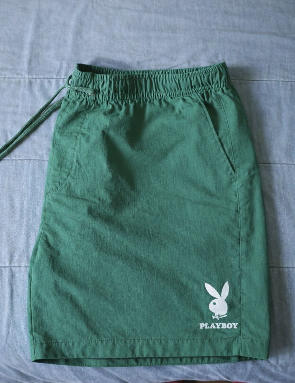 Playboy Large Playboy By Pacsun Logo 5" Swim Trunks Size US 34 / EU 50 - 1 Preview