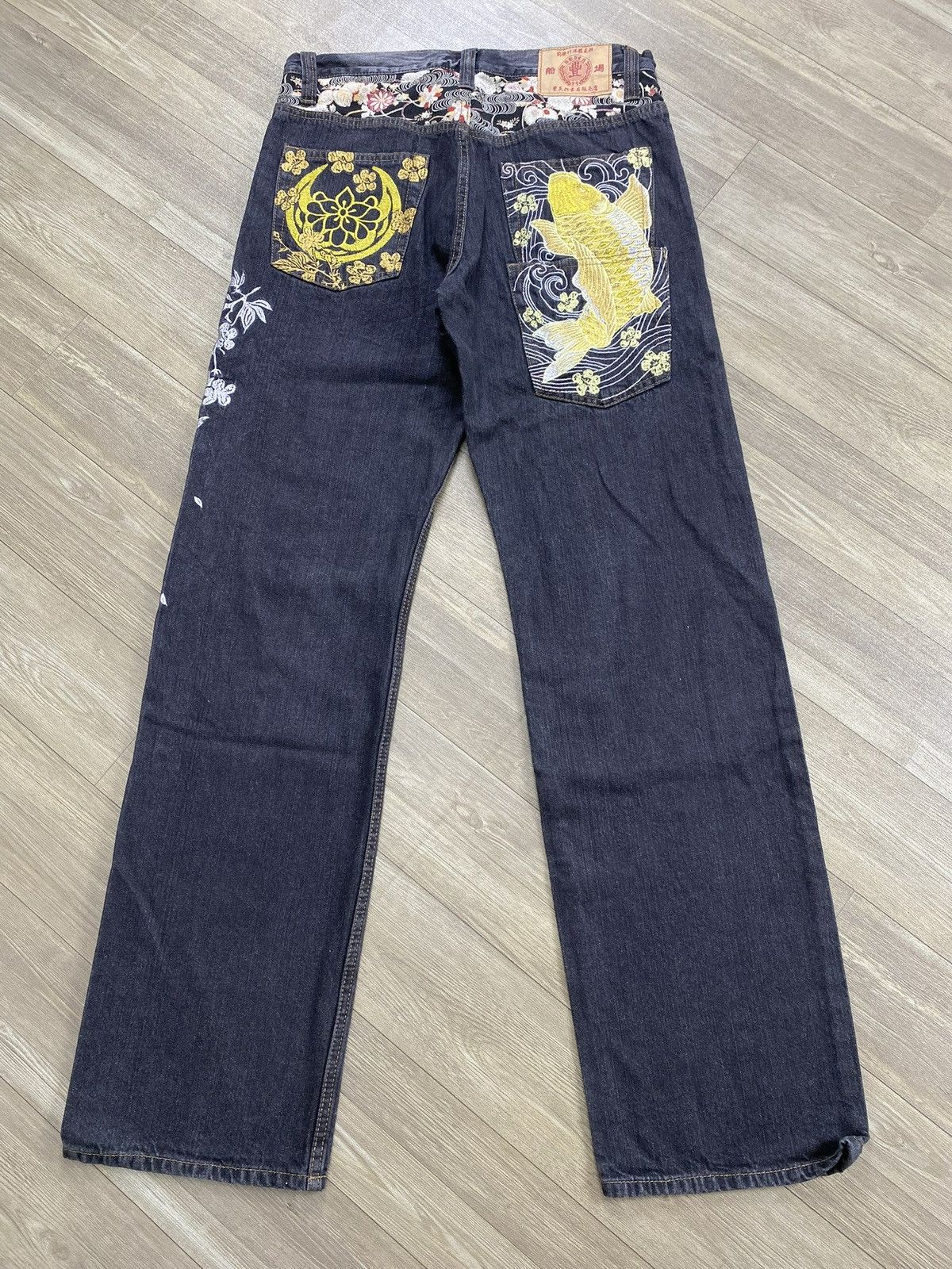 Karakuri Tamashii Vintage Karakuri Tamashii Koi Flowers Embroidery Jeansa Y2K Size US 30 / EU 46 - 14 Thumbnail