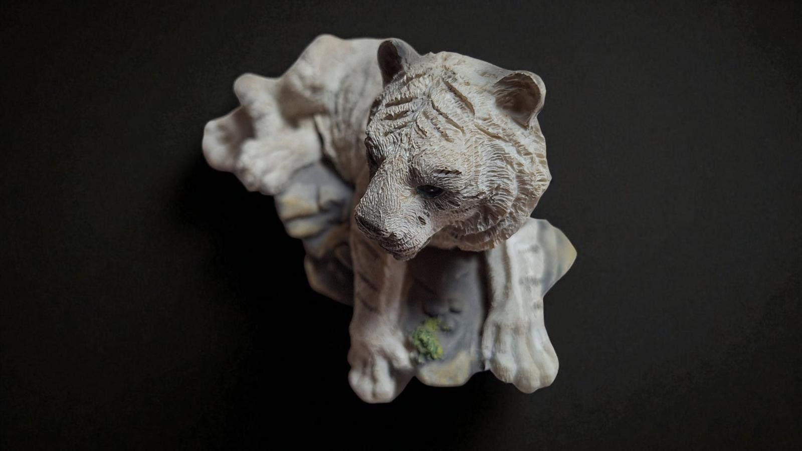 Designer Majestic White Tiger Figurine Size ONE SIZE - 3 Thumbnail
