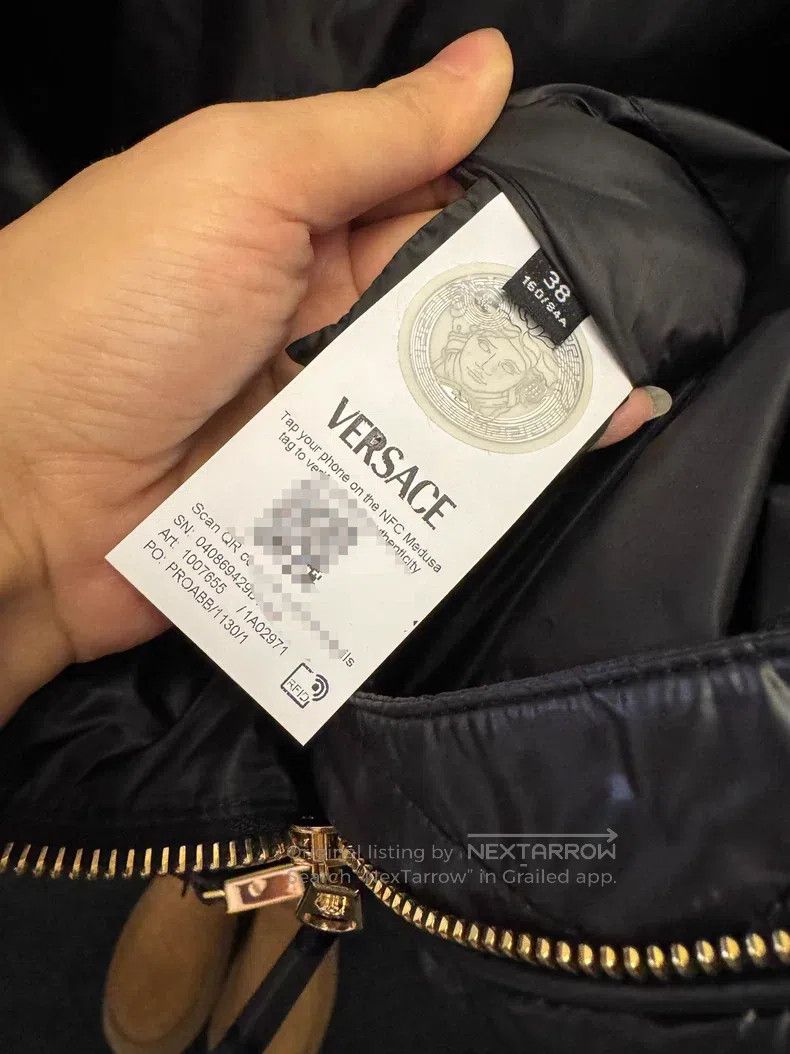 Versace Versace Women's down jackets Size S / US 4 / IT 40 - 6 Thumbnail