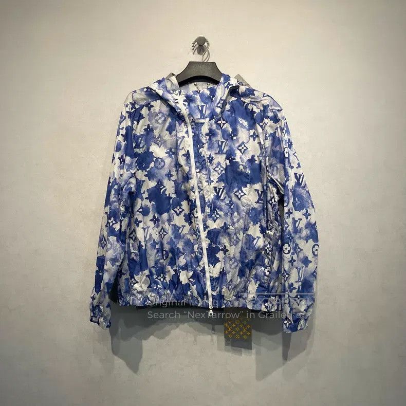 Louis Vuitton Louis Vuitton Blue ink logo hooded jacket Size US L / EU 52-54 / 3 - 6 Thumbnail