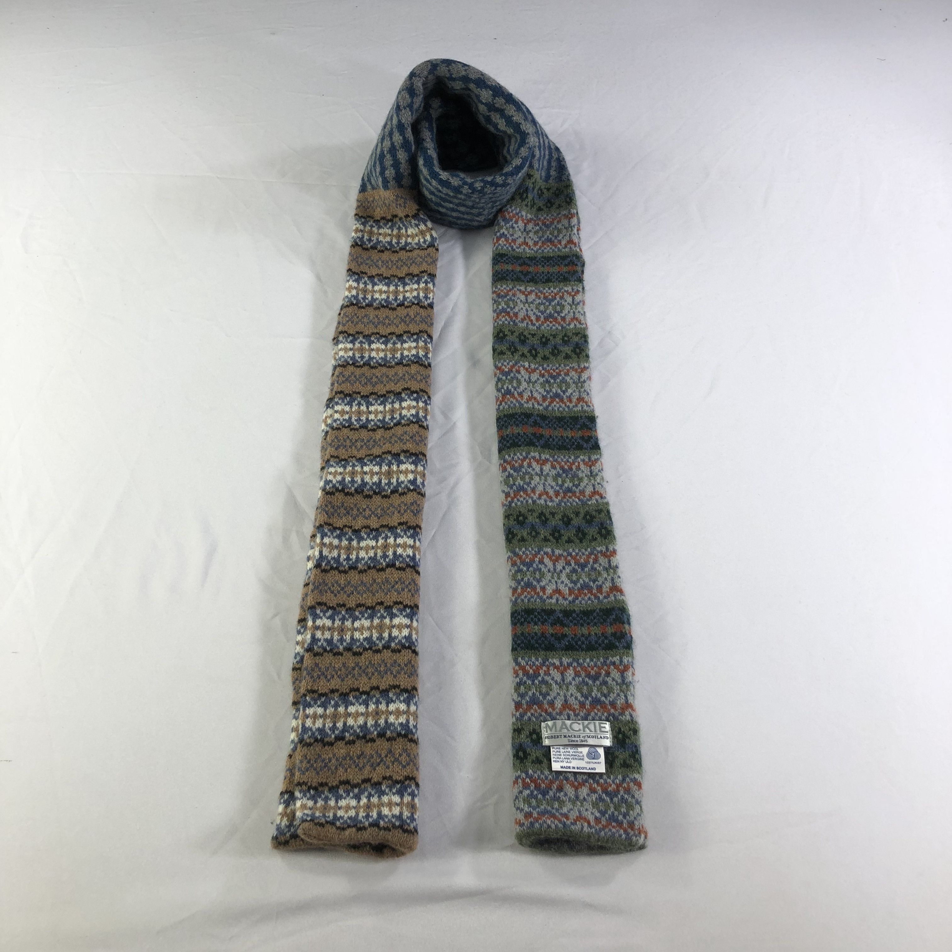 Vintage Mackie Native Design Wool Scarf Muffler V1681 Size ONE SIZE - 1 Thumbnail