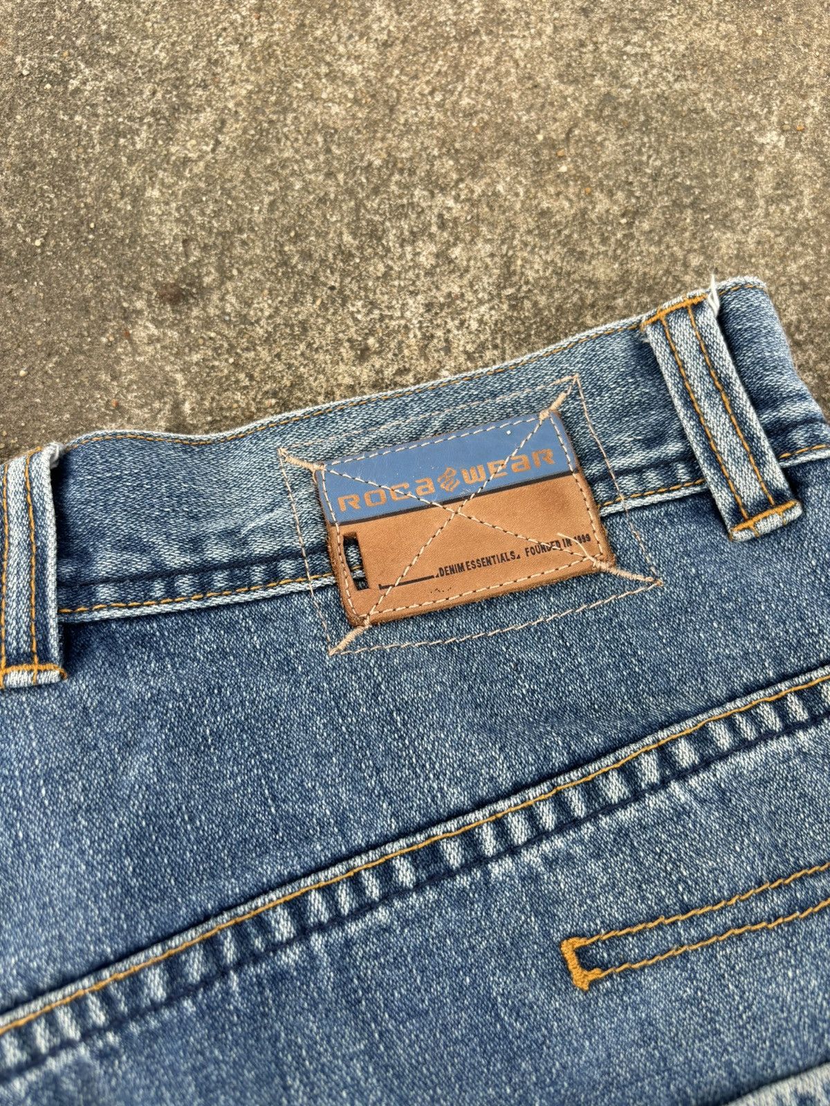 Japanese Brand × Rocawear Vintage ROCAWEAR Jeans Denim Rare Size US 34 / EU 50 - 19 Thumbnail
