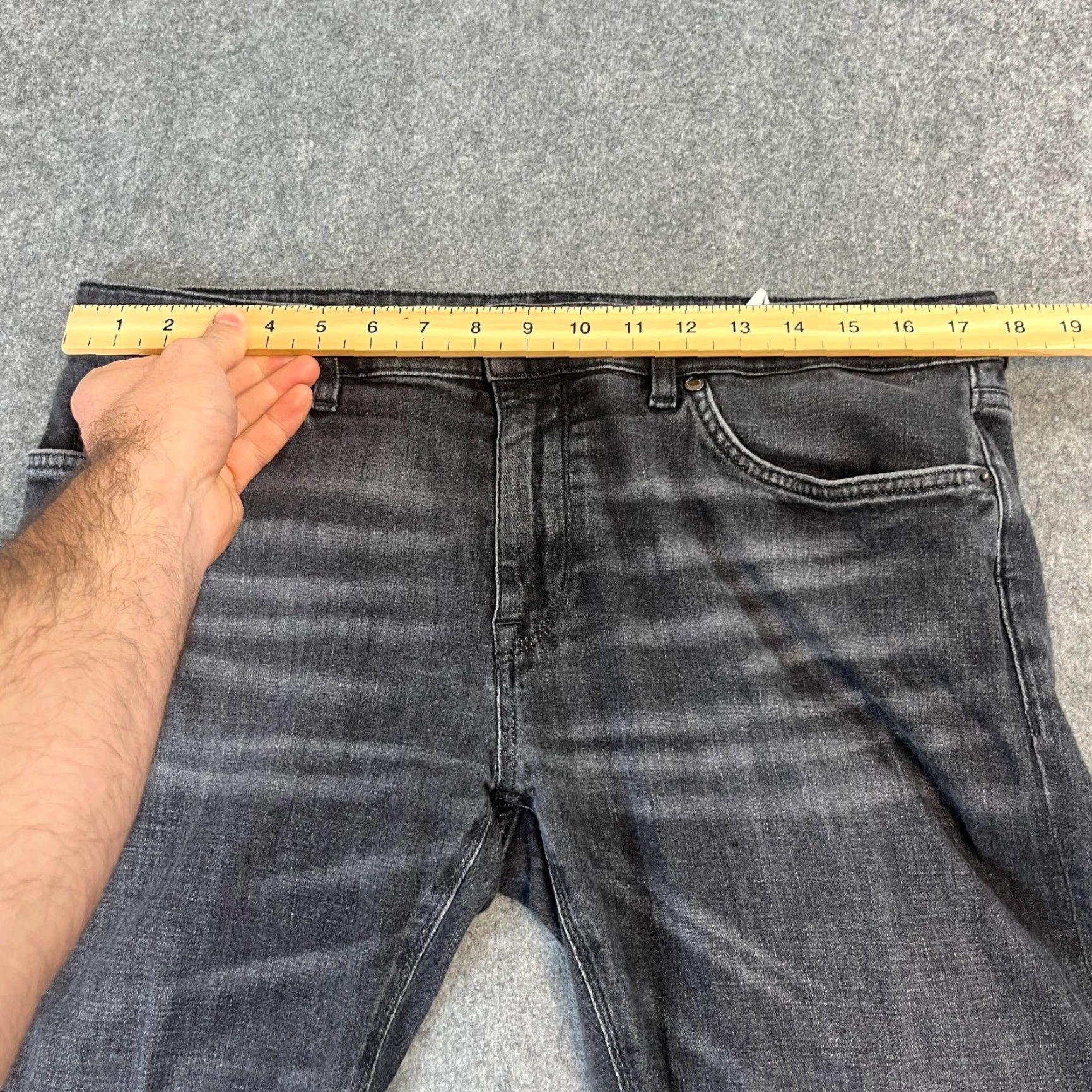 Hugo Boss HUGO BOSS Jeans Tapered Main 3 36 Regular 32 Dark Grey Denim Elastic 5-Pocket Mens Midwest Vintage No Pattern Machine Washable Shoes? Size US 36 / EU 52 - 6 Thumbnail