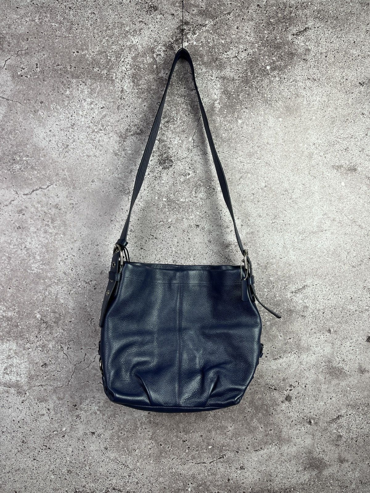 Coach Coach Navy Pebbled Leather Hobo Shoulder Bag Large Size ONE SIZE - 1 Thumbnail