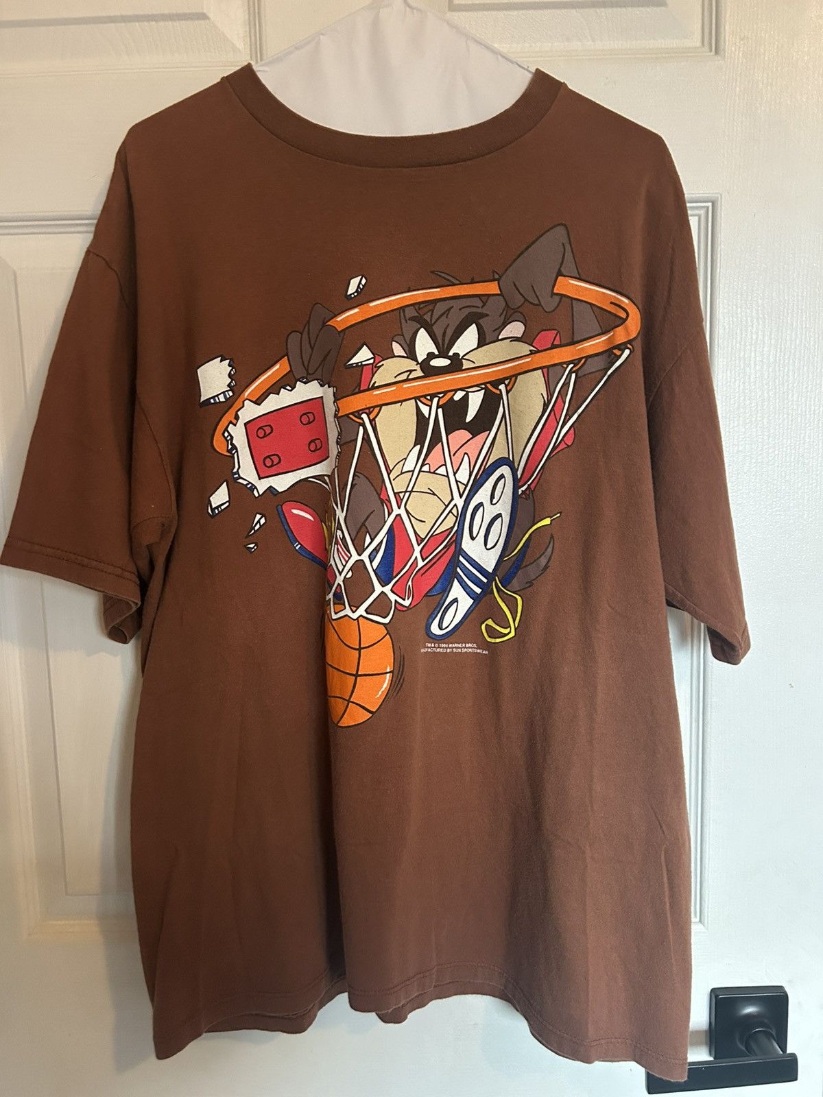 Other Vintage Looney Tunes Taz Slam Dunk Basketball T-Shirt Size US L / EU 52-54 / 3 - 1 Thumbnail