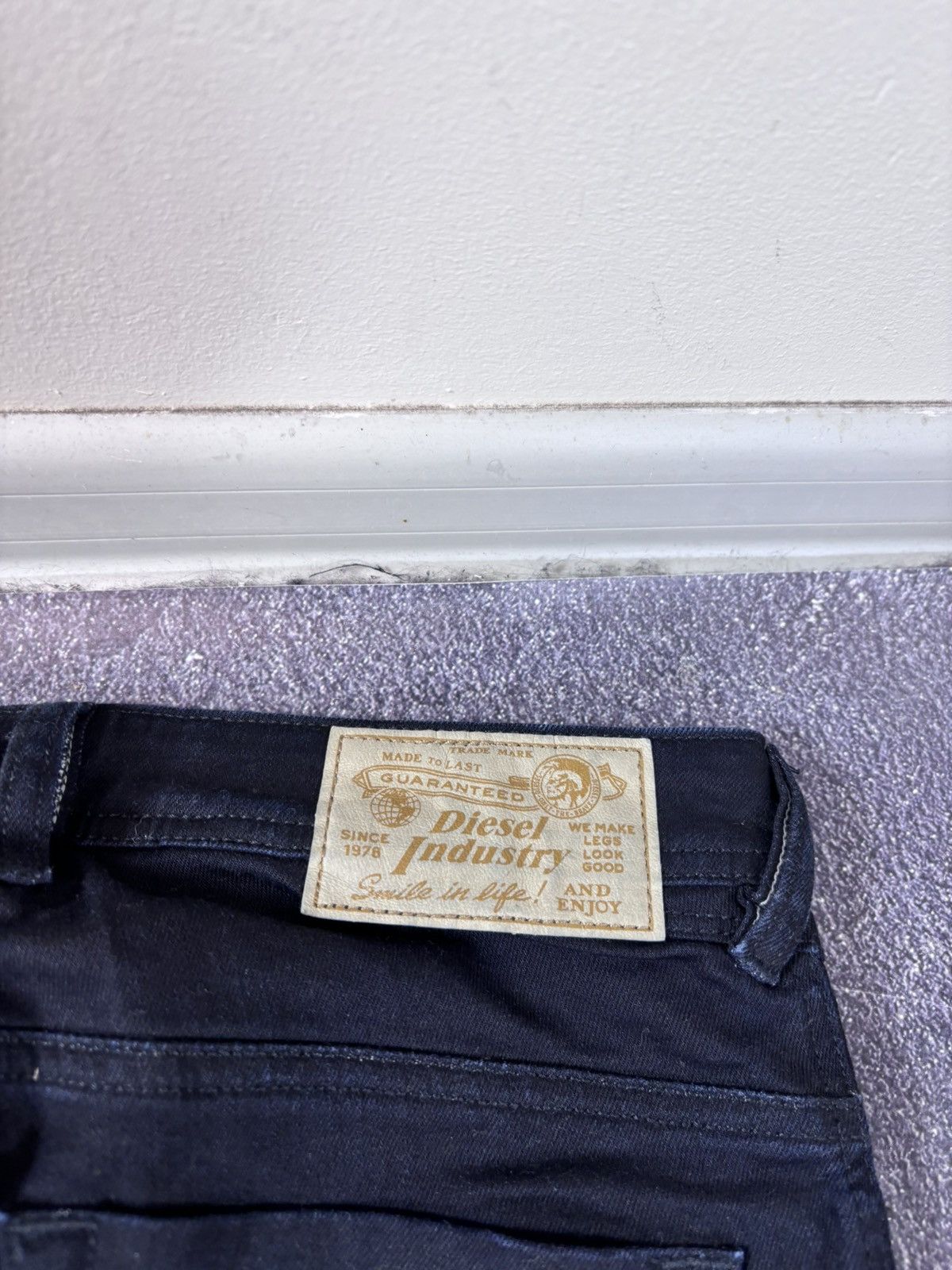 Diesel Diesel Iakop NWT Men’s Regular Slim Tapered Navy Denim Jeans Size US 26 / EU 42 - 18 Thumbnail