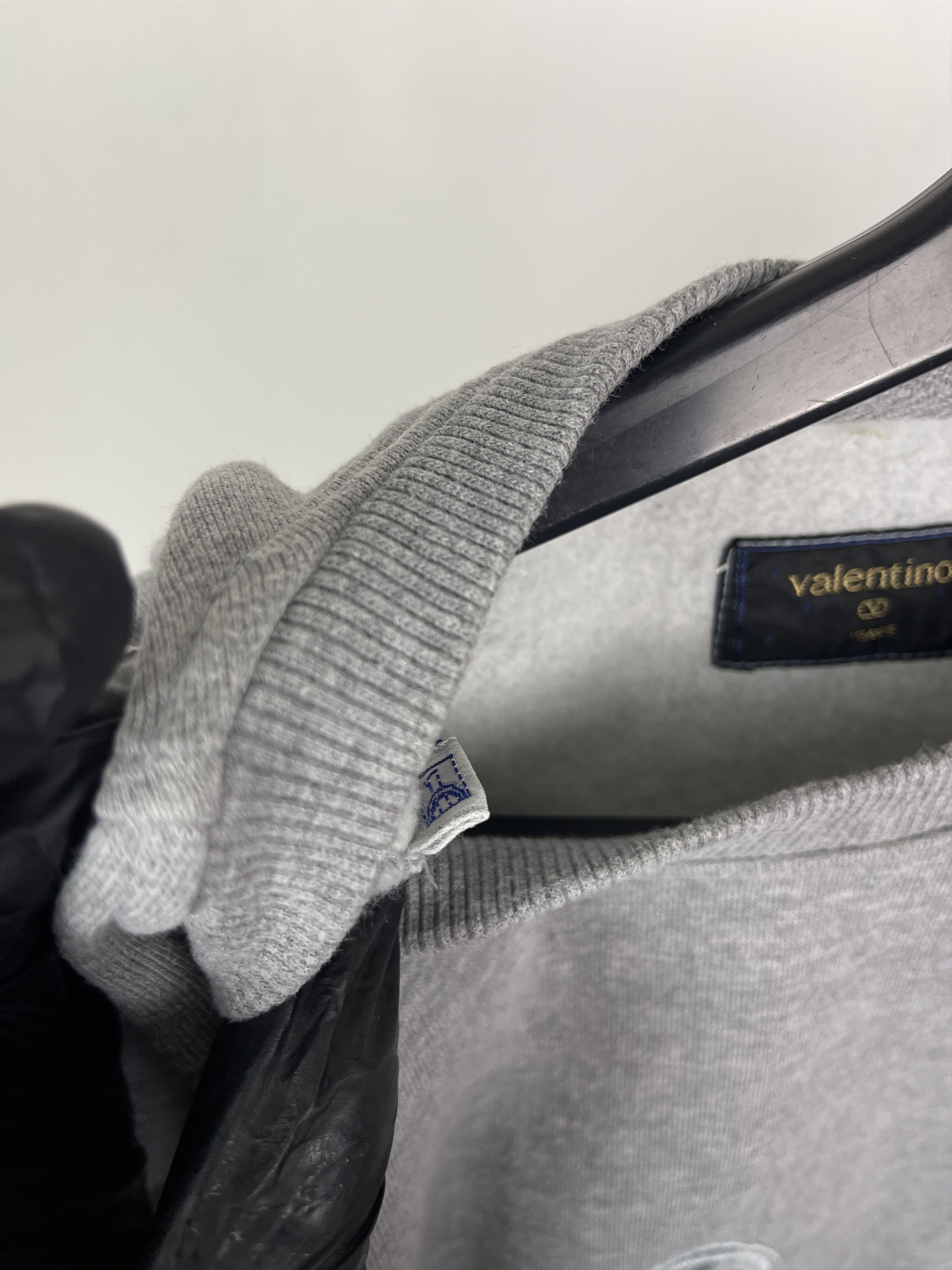 Valentino Valentino sweatshirt vintage Centr logo S M gray Size US M / EU 48-50 / 2 - 4 Thumbnail