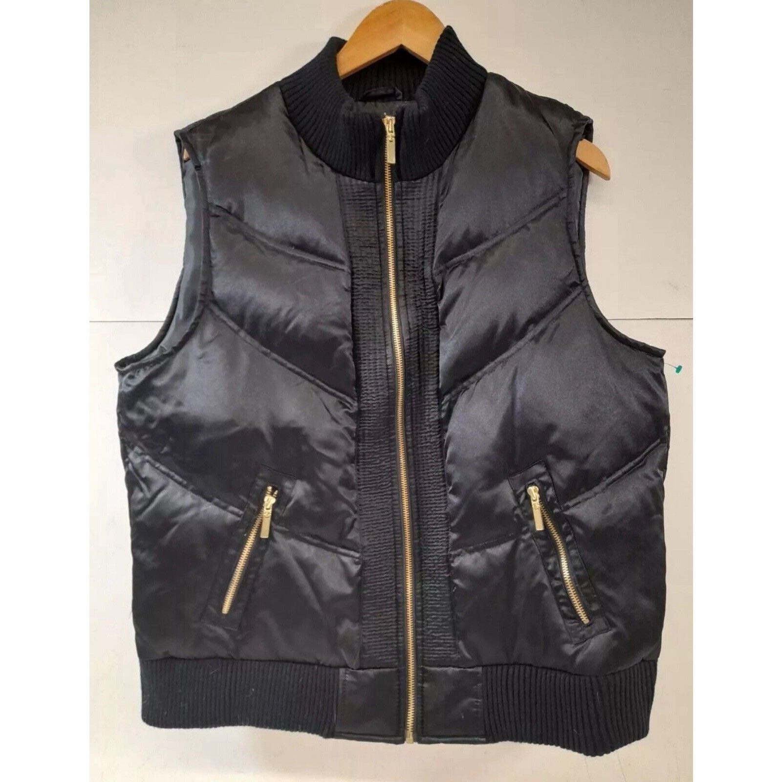 The Unbranded Brand Style & Co. Puffer Vest Women’s Large Black Full Zipper ! Size L / US 10 / IT 46 - 1 Thumbnail