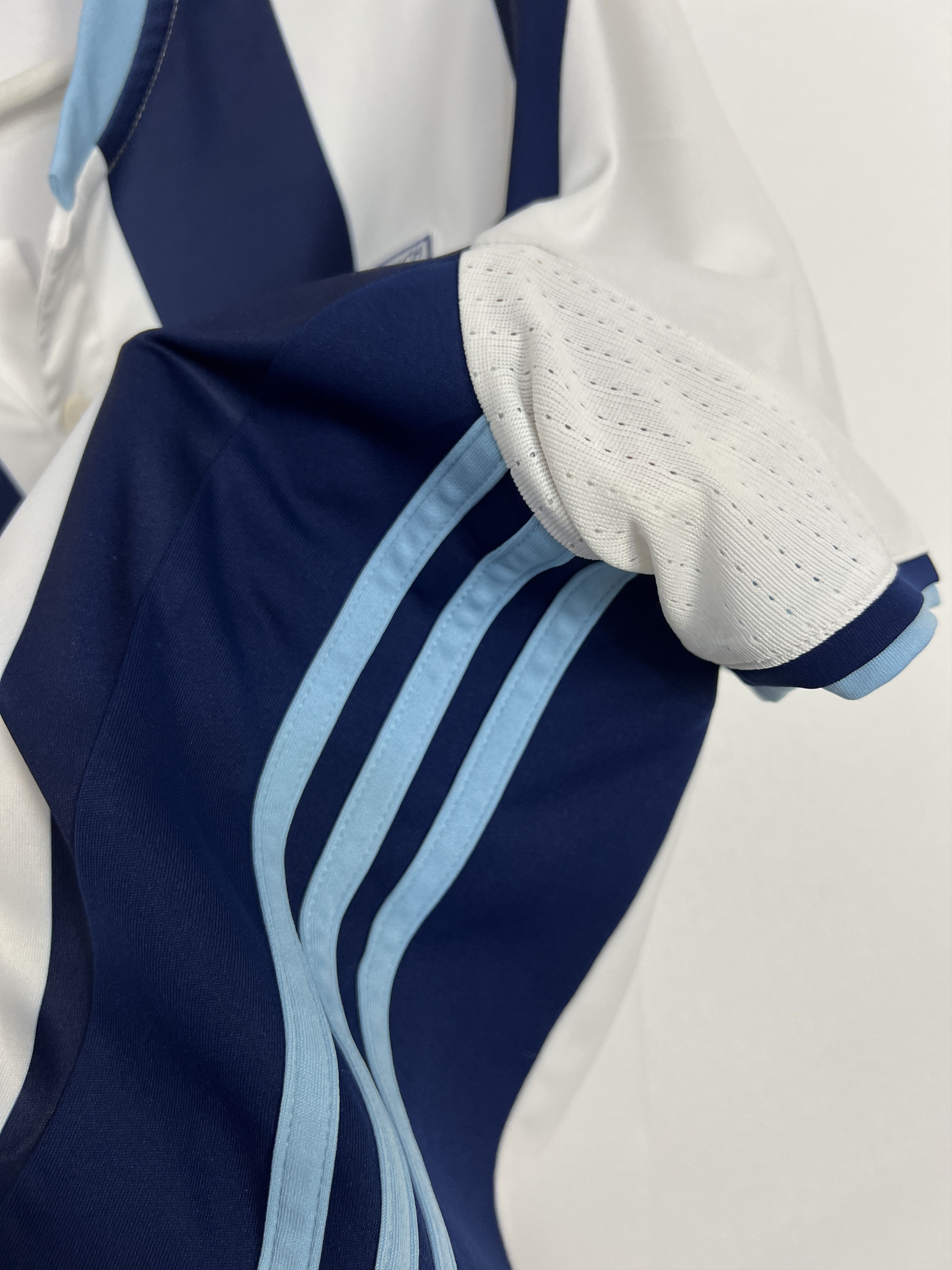 Adidas West Bromwich Albion Home football shirt 2016 Soccer Adidas Size US M / EU 48-50 / 2 - 6 Thumbnail