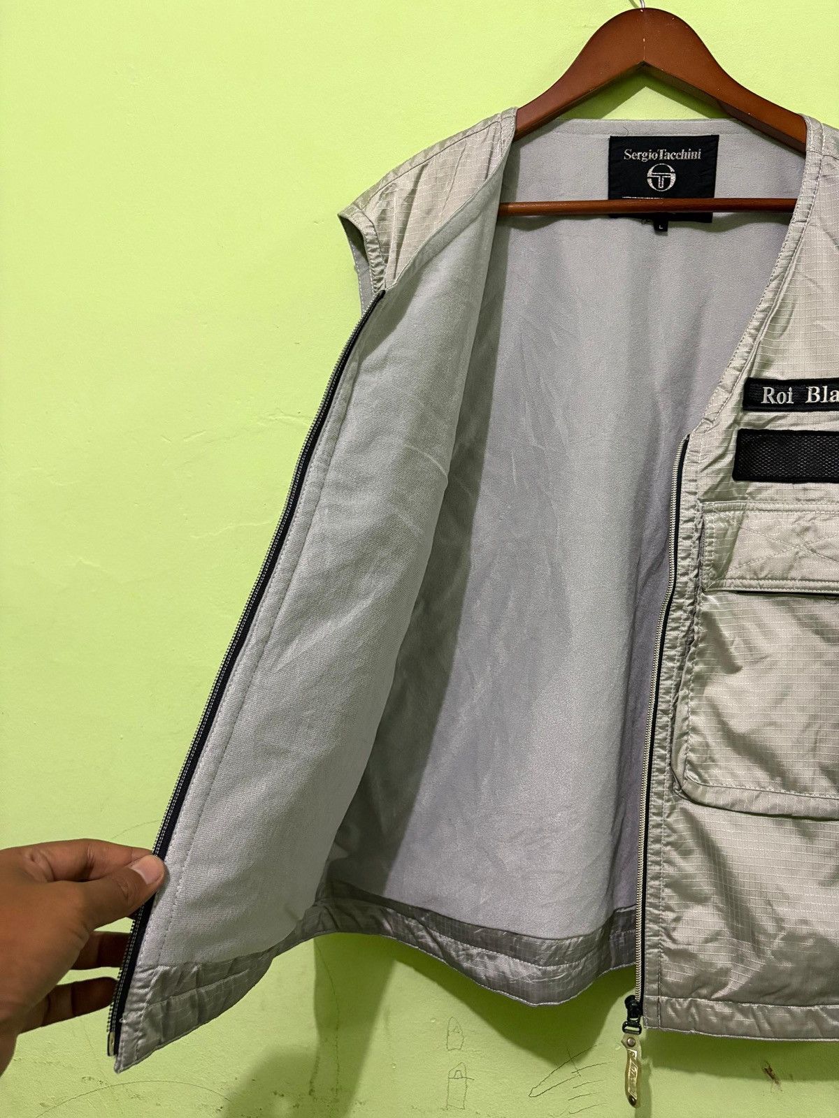 Sergio Tacchini Vintage Sergio Tacchini Roi Blanc Vest Big Logo Design Size US L / EU 52-54 / 3 - 4 Thumbnail