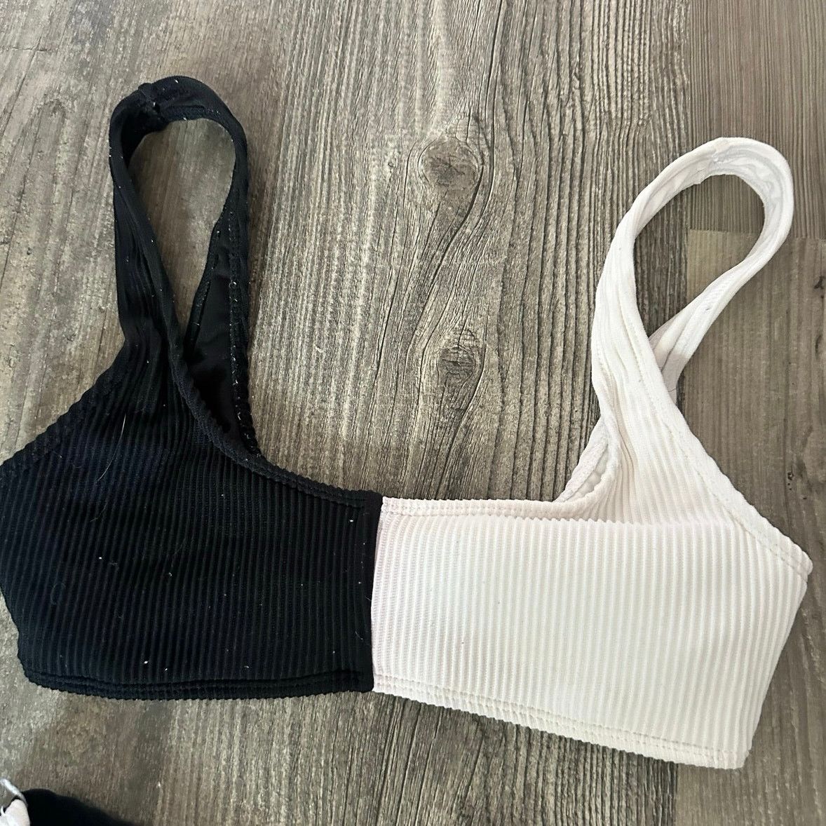 Forever 21 forever 21 two tones black white ribbed bikini swimsuit Size S / US 4 / IT 40 - 2 Thumbnail