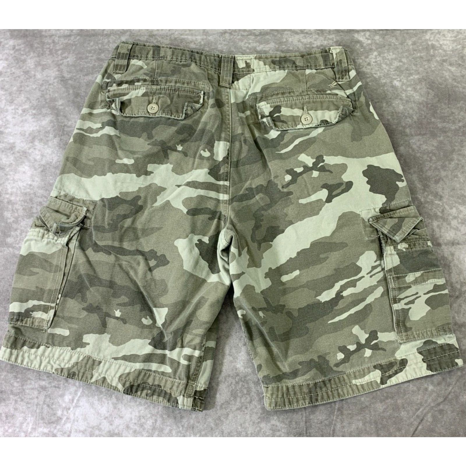 VINTAGE Urban Pipeline Cargo Shorts Men 32 Camo Drawstring 100