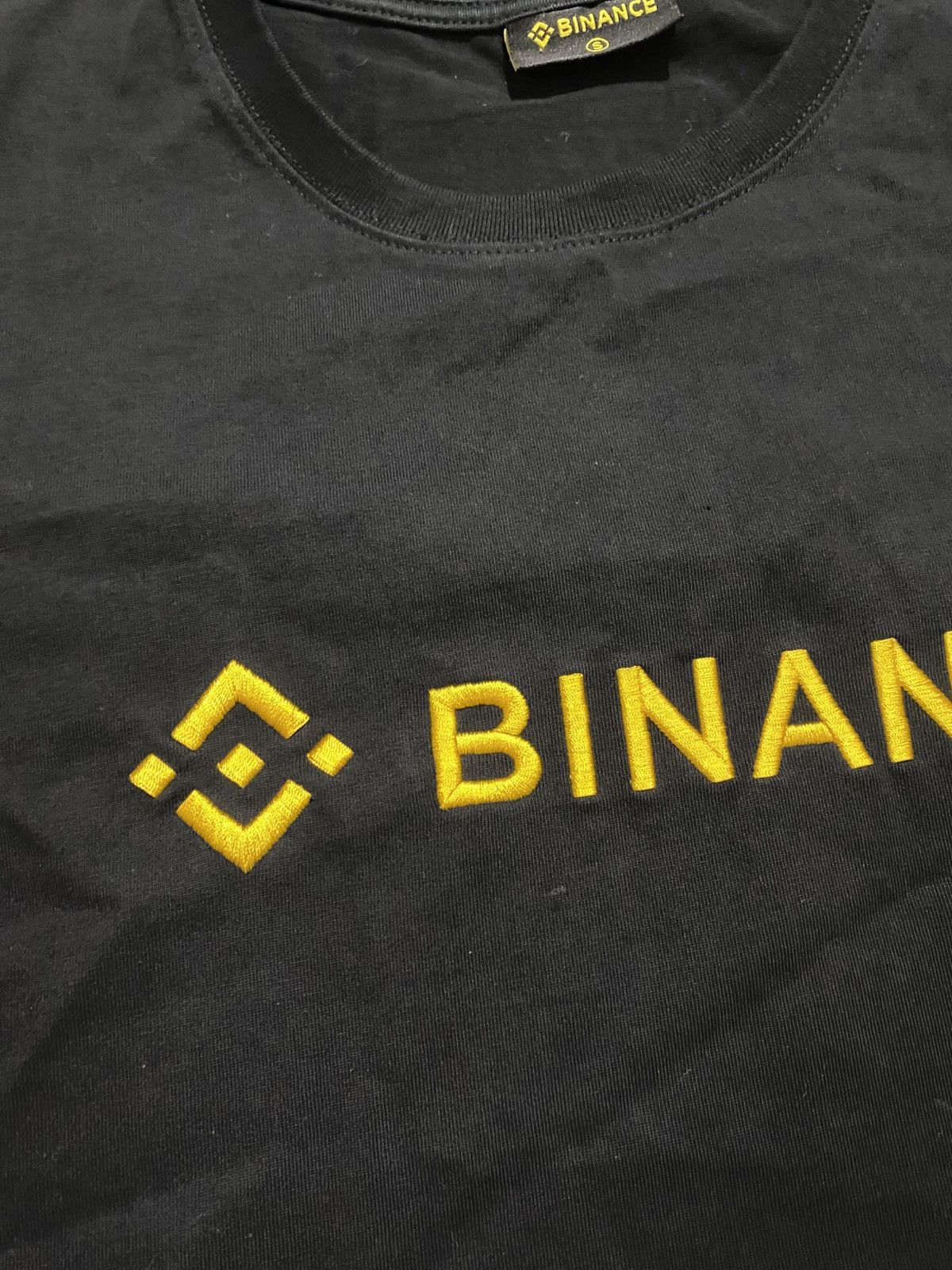 Other Binance Merch T-Shirt Size US S / EU 44-46 / 1 - 4 Thumbnail