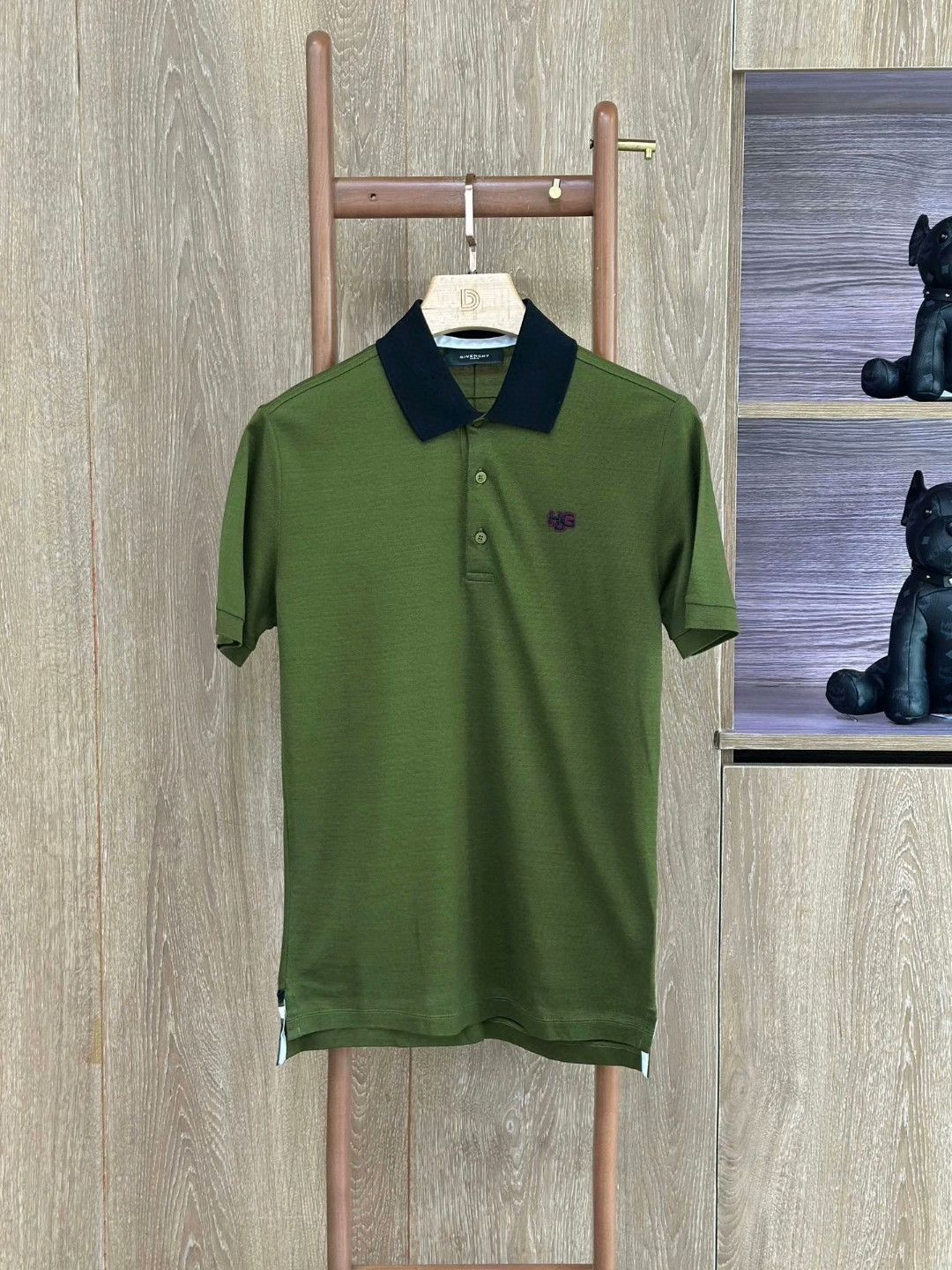 Givenchy Givenchy Green Casual Short-Sleeve Polo Size US S / EU 44-46 / 1 - 1 Thumbnail