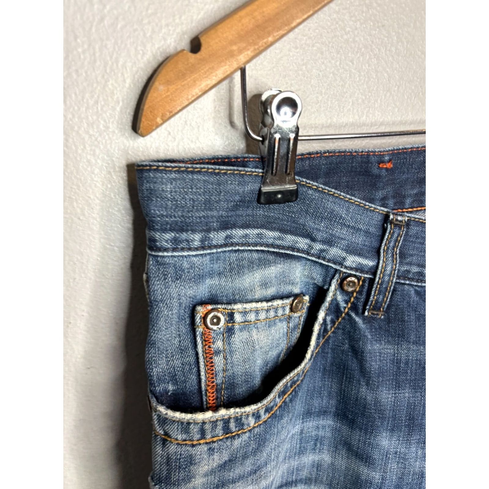 Hugo Boss Hugo Boss Jeans Mens W34 L34 Blue Candiani Denim Italian Straight 5617 8/10 Condition Distressed Regular Inseam 28in USA Classic Modern 043025-5617 Size US 33 - 2 Thumbnail