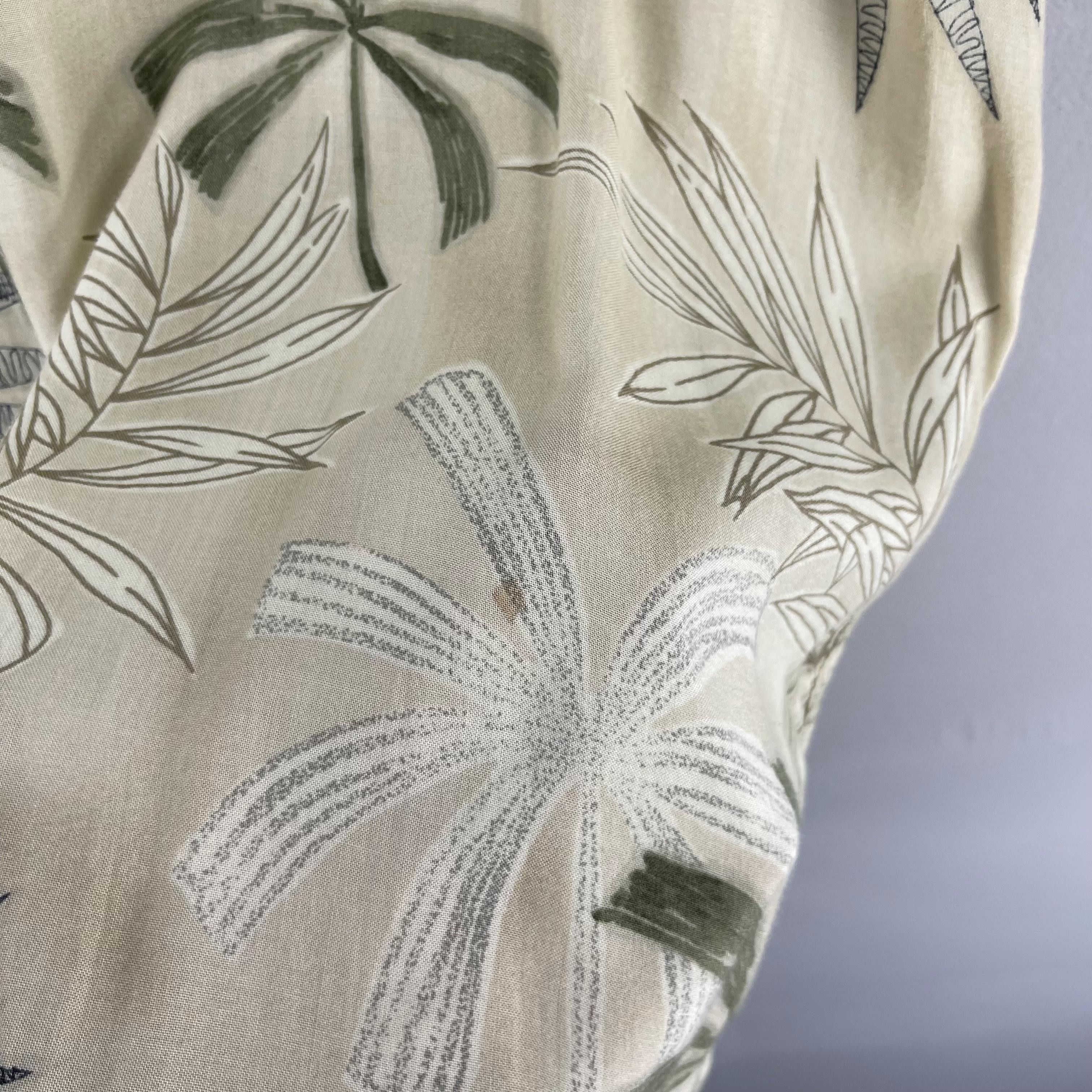 Japanese Brand Vintage Hawaiian Floral Guam Beach Surf Rayon Shirt Size US XL / EU 56 / 4 - 6 Thumbnail