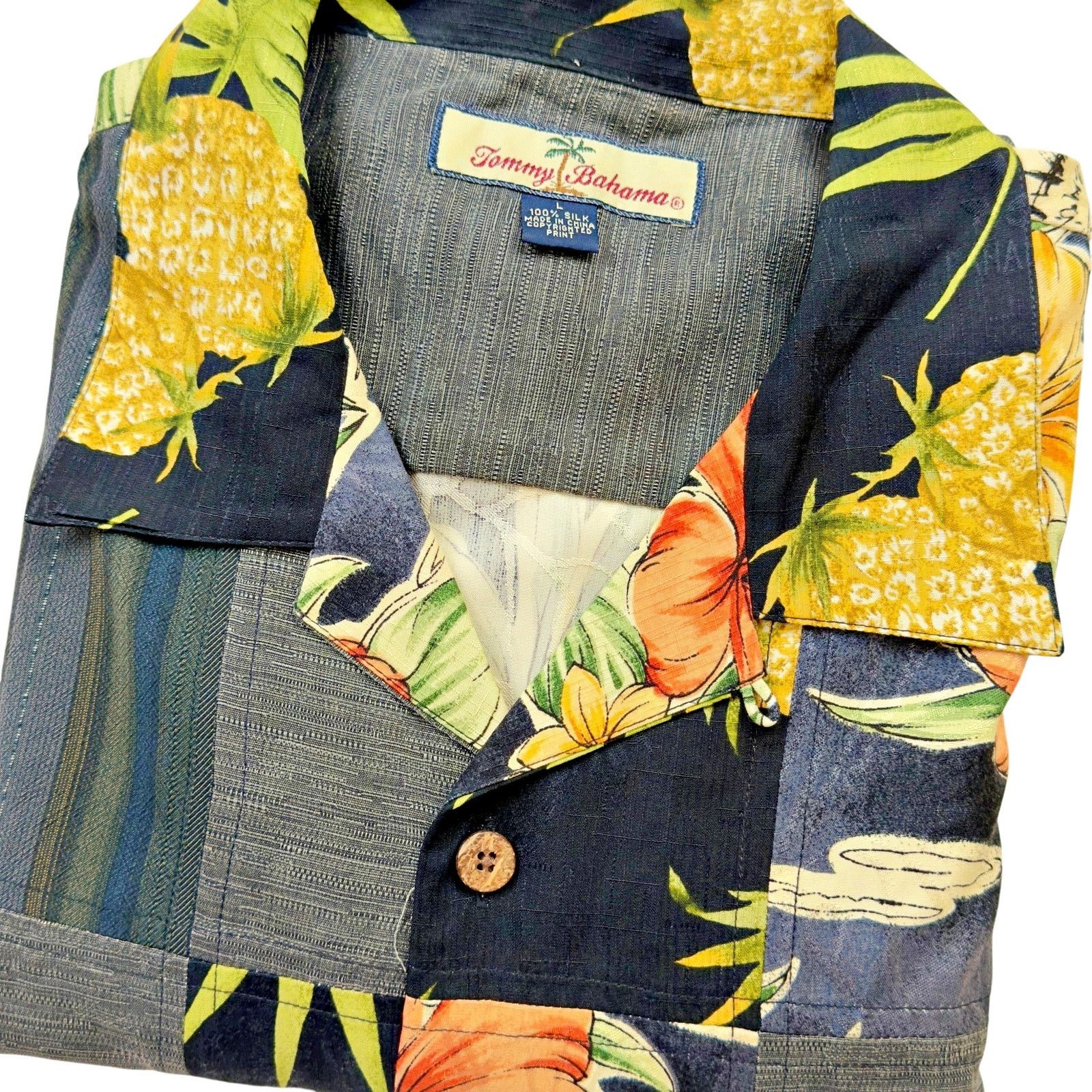 Tommy Bahama Tommy Bahama Hawaiian Silk Shirt Patchwork LRG Size US L / EU 52-54 / 3 - 1 Thumbnail