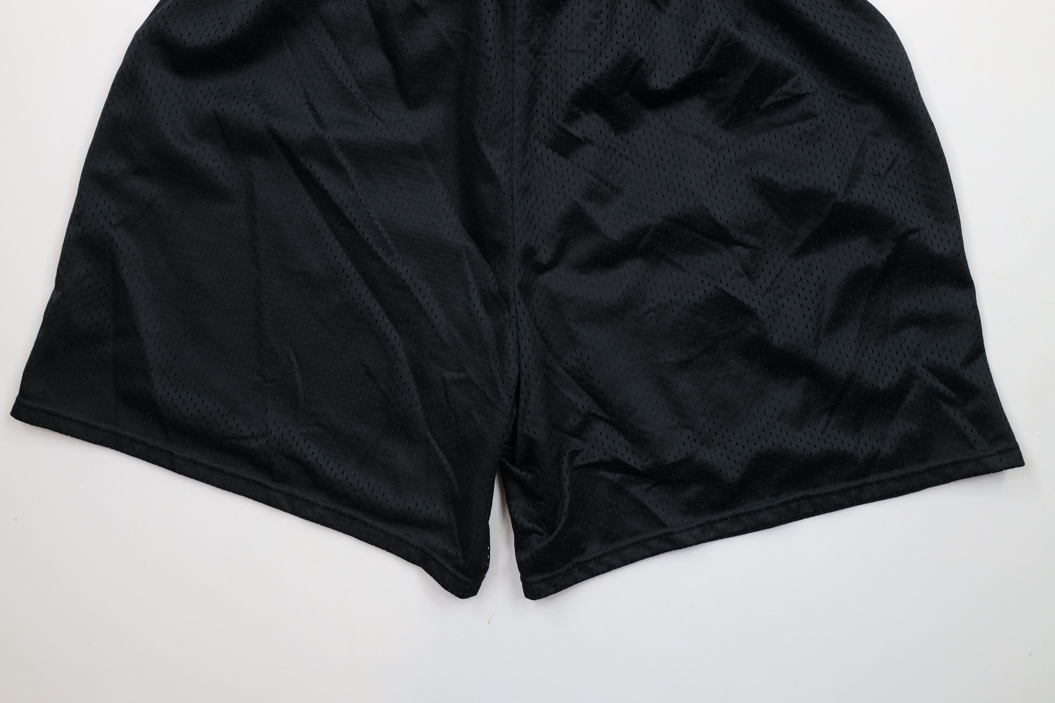 Vintage Vintage 90s Streetwear Above Knee Basketball Shorts Black Size US 36 / EU 52 - 10 Thumbnail
