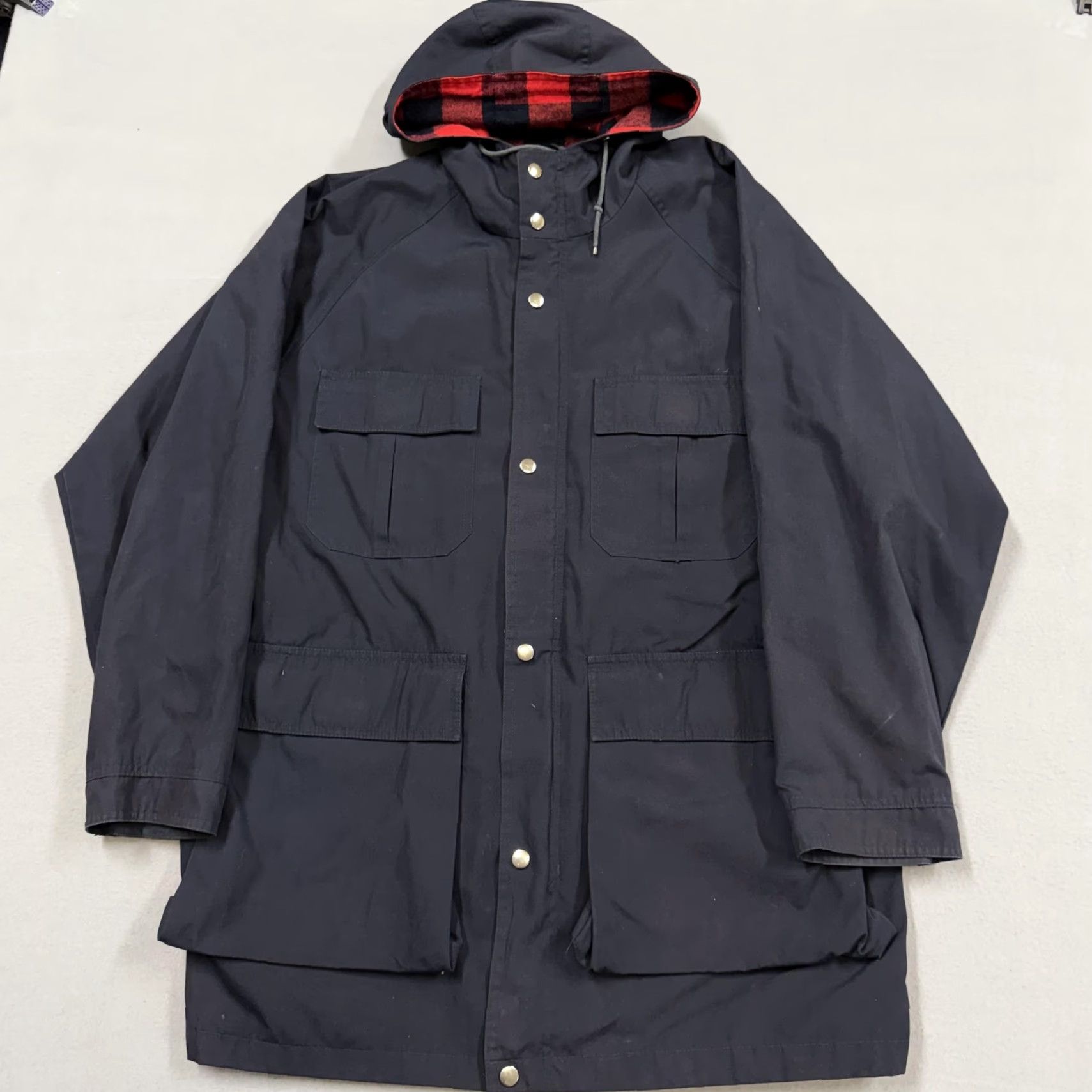 Vintage VINTAGE English Squire Coat Mens Large Black Hooded Parka Buffalo Plaid Lined Pockets Size US L / EU 52-54 / 3 - 2 Thumbnail