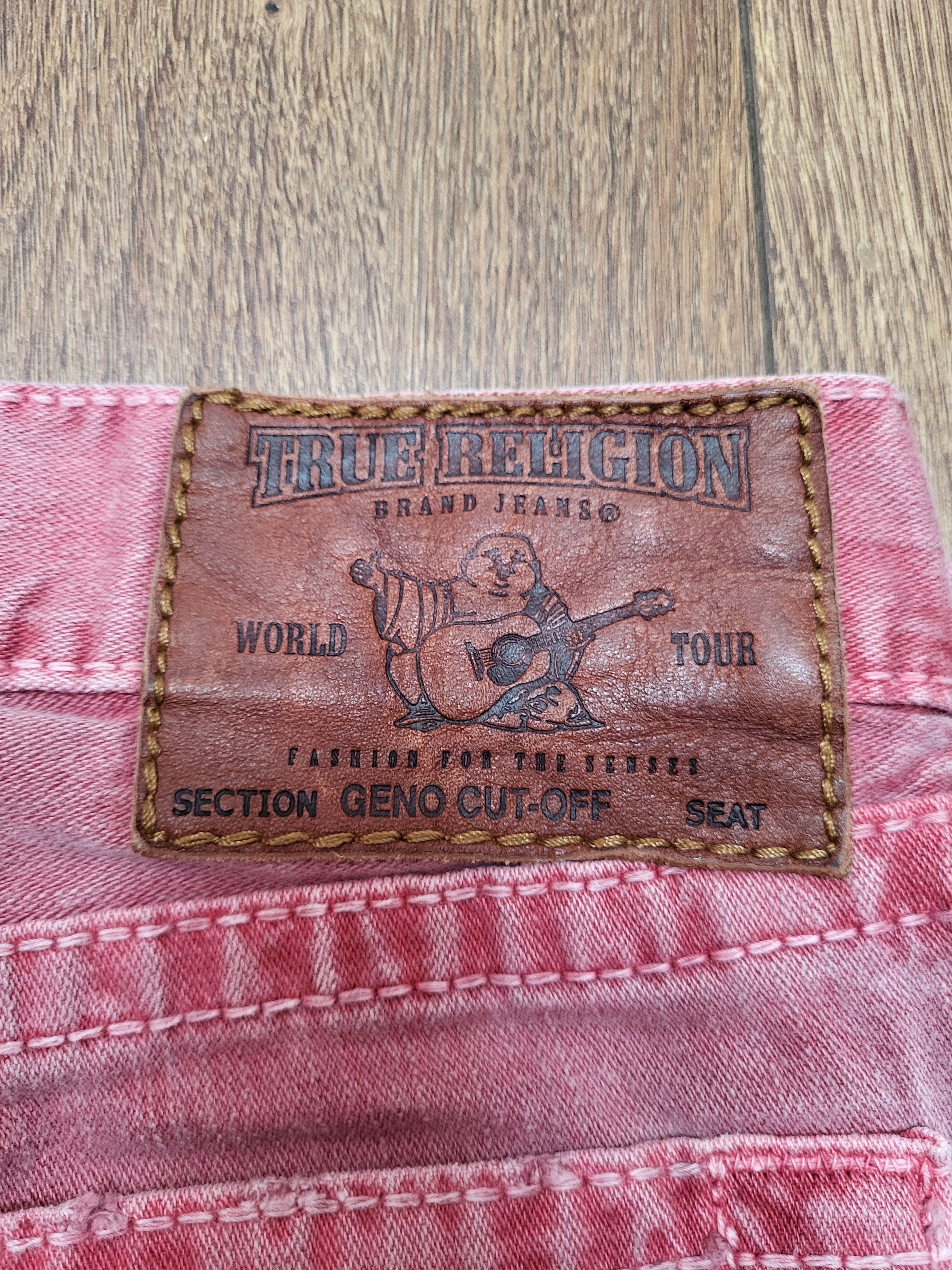 True Religion True Religion Geno cut-off distreesed denim shorts W34 Size US 34 / EU 50 - 3 Thumbnail