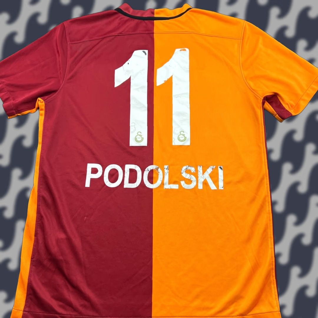 Nike Nike Galatasaray 2015 2016 Home Podolski #11 Football Jersey Mens M Shirt Multicolor Athletic Jersey Mens Medium Nike Size US M / EU 48-50 / 2 - 1 Thumbnail