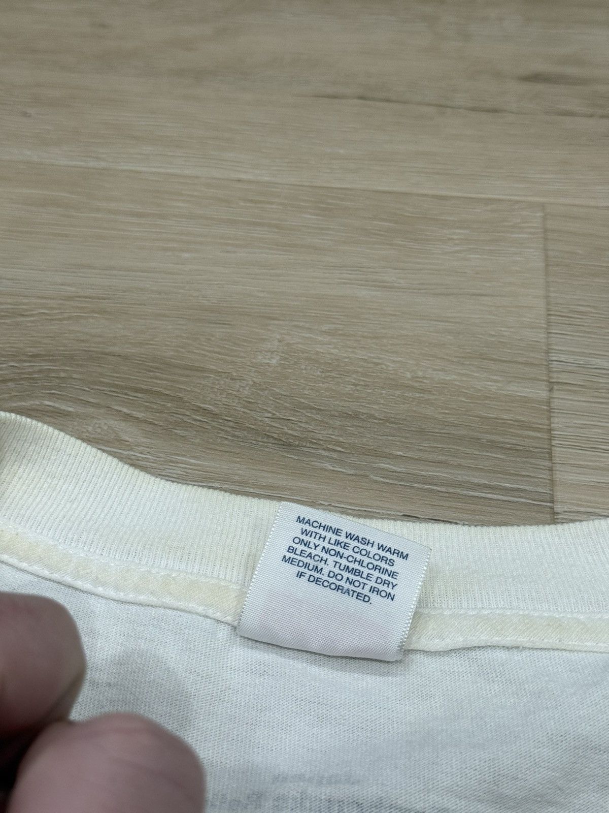 Supreme Supreme 2011 Japan Relief Box Logo Tee Size US L / EU 52-54 / 3 - 24 Thumbnail