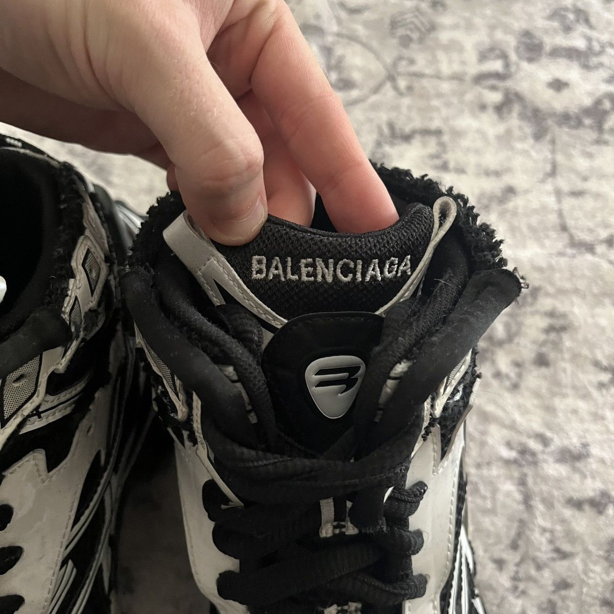 Balenciaga Balenciaga Runner High Top Sneakers Black/White | 10 Size US 10 / EU 43 - 7 Thumbnail