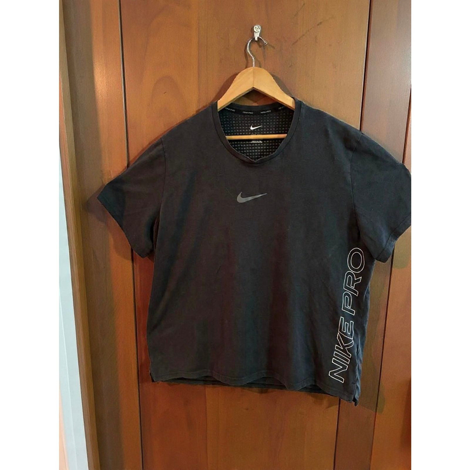 Nike NIKE PRO DRI FIT BURNOUT TRAINING GYM SHORT SLEEVE TOP Size US XL / EU 56 / 4 - 4 Thumbnail
