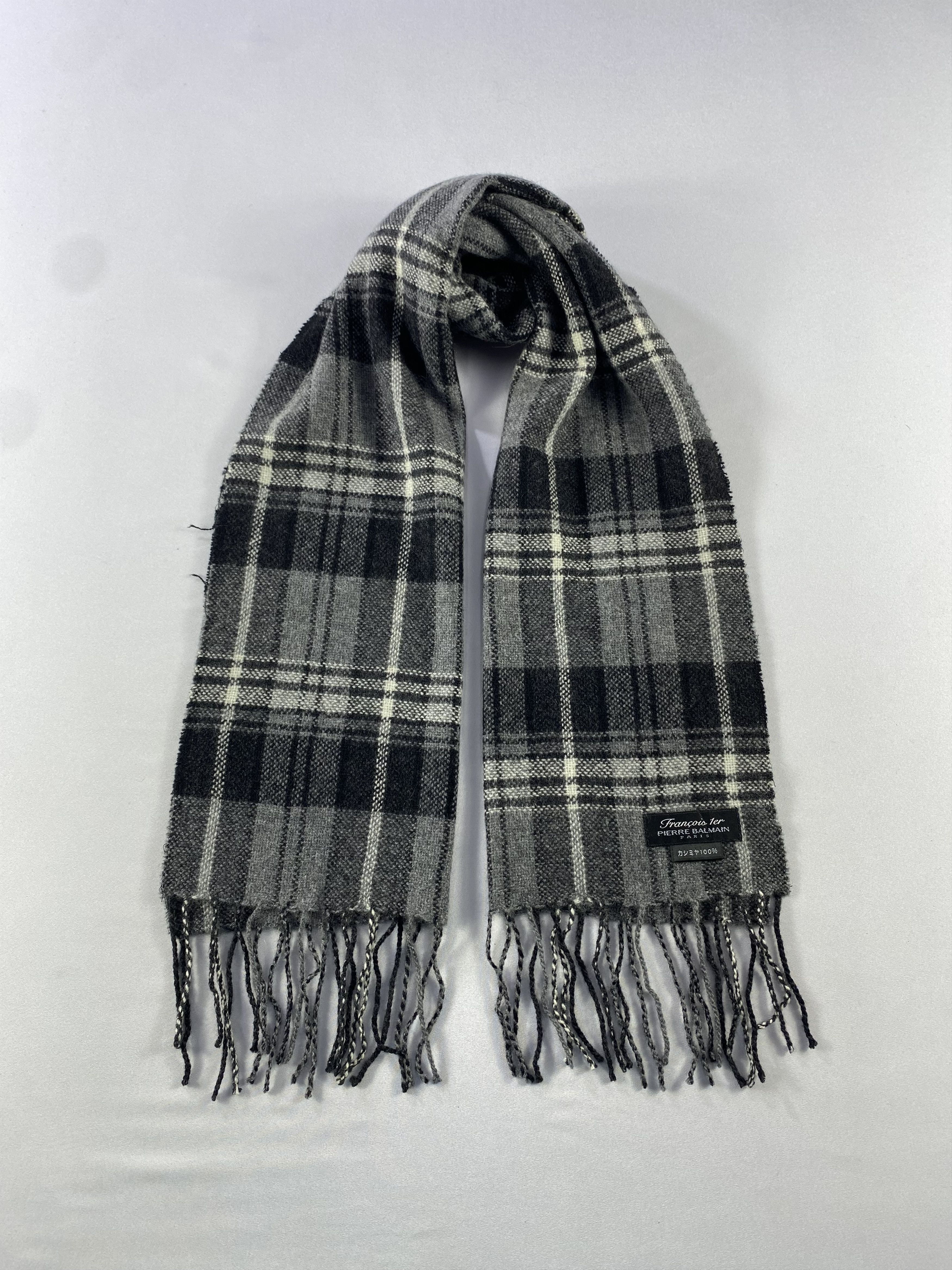 Pierre Balmain Pierre Balmain Scarf / Muffler / Neckwear - WW193 Size ONE SIZE - 1 Thumbnail