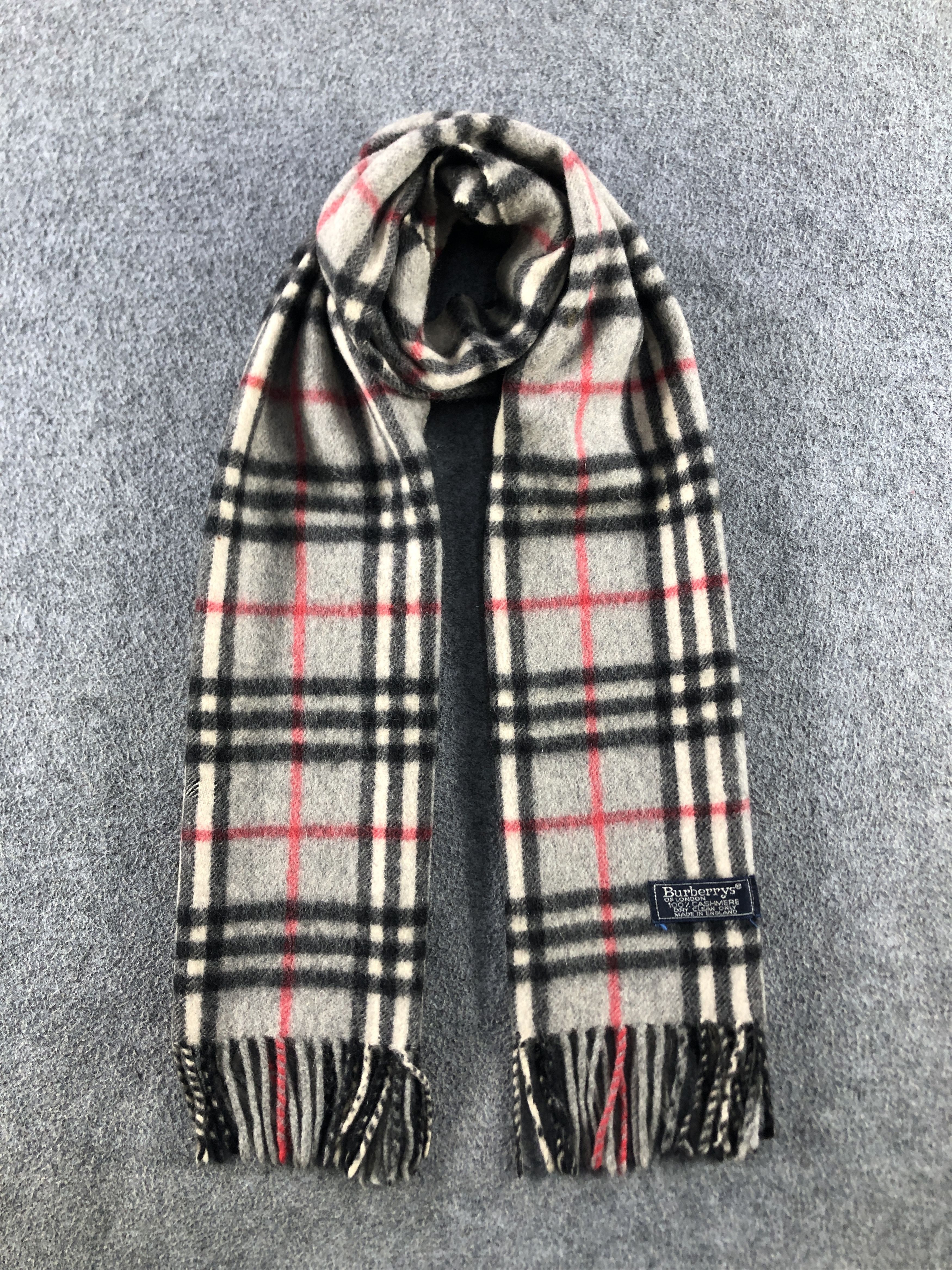 Burberry Burberry Cashmere Scarf / Muffler / Neckwear P721 Size ONE SIZE - 1 Thumbnail