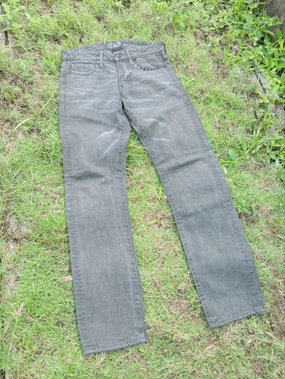 Vanquish VANQUISH JAPAN USED LOOK STUDDED JEANS Size US 32 / EU 48 - 3 Thumbnail