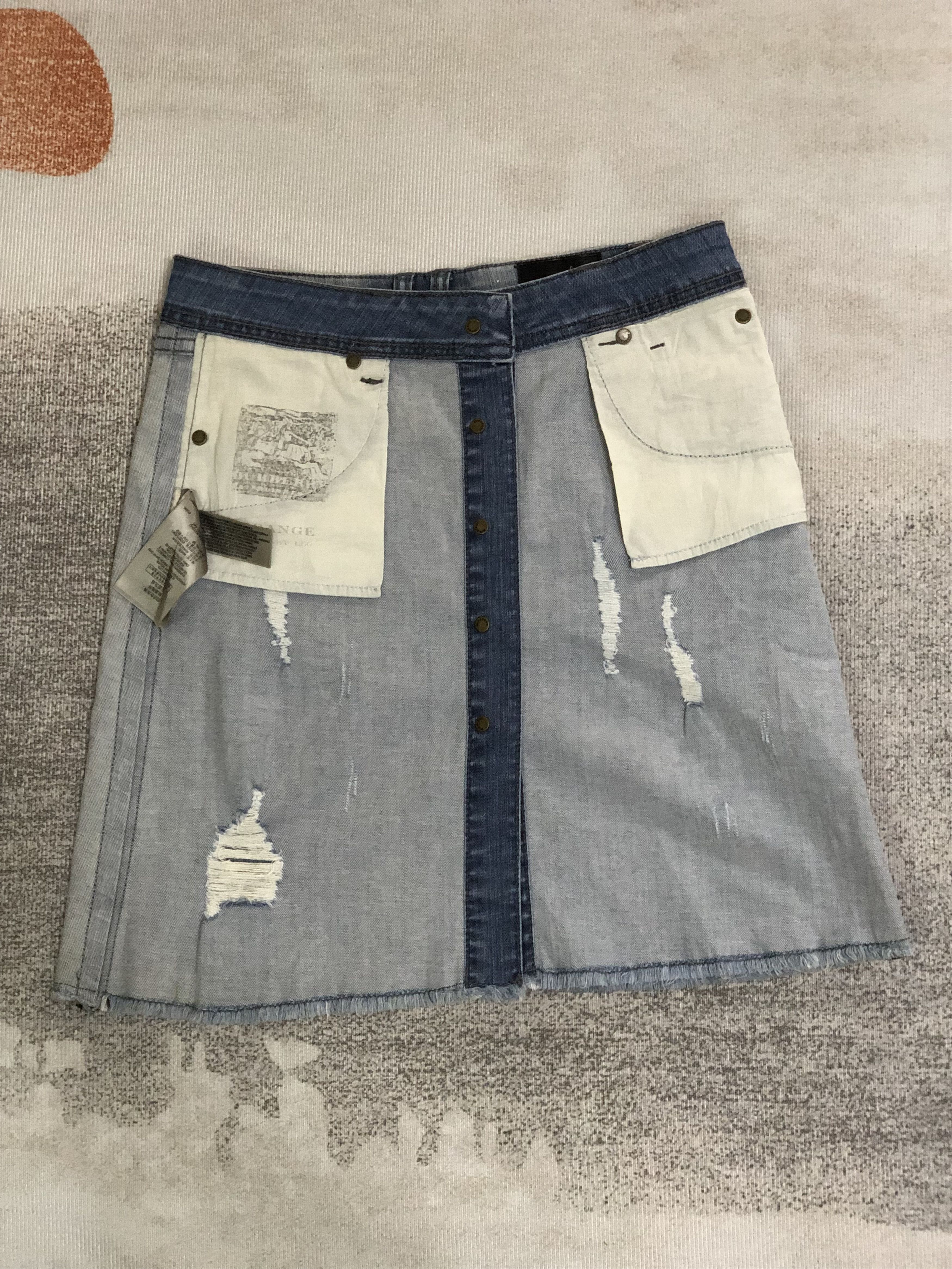 Burberry Burberry brit distressed mini skirt Size 26" / US 2 / IT 38 - 14 Thumbnail