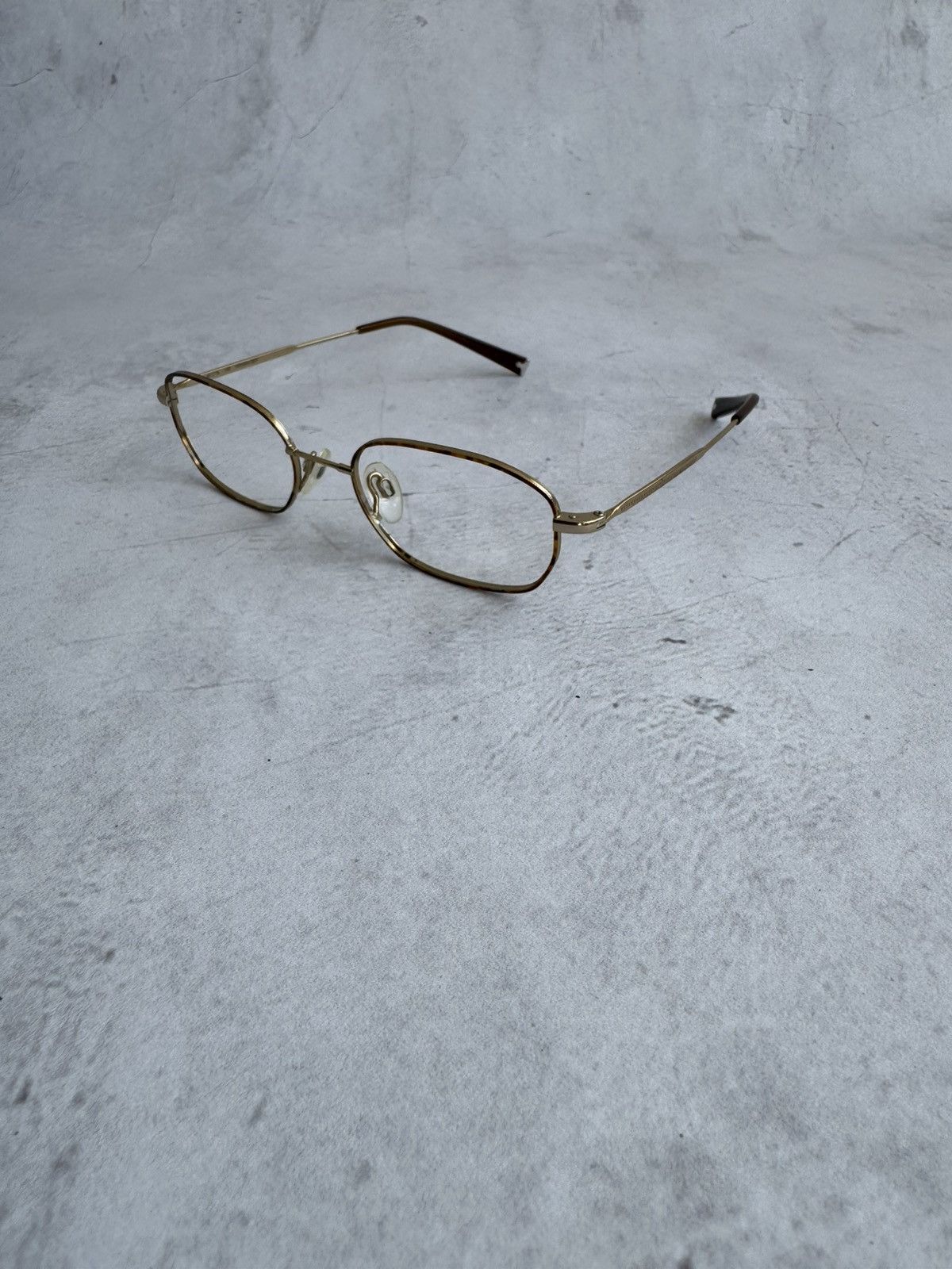 Vintage Flexon Eyeglasses Frame Oval Gold Titanium Metal Size ONE SIZE - 1 Thumbnail