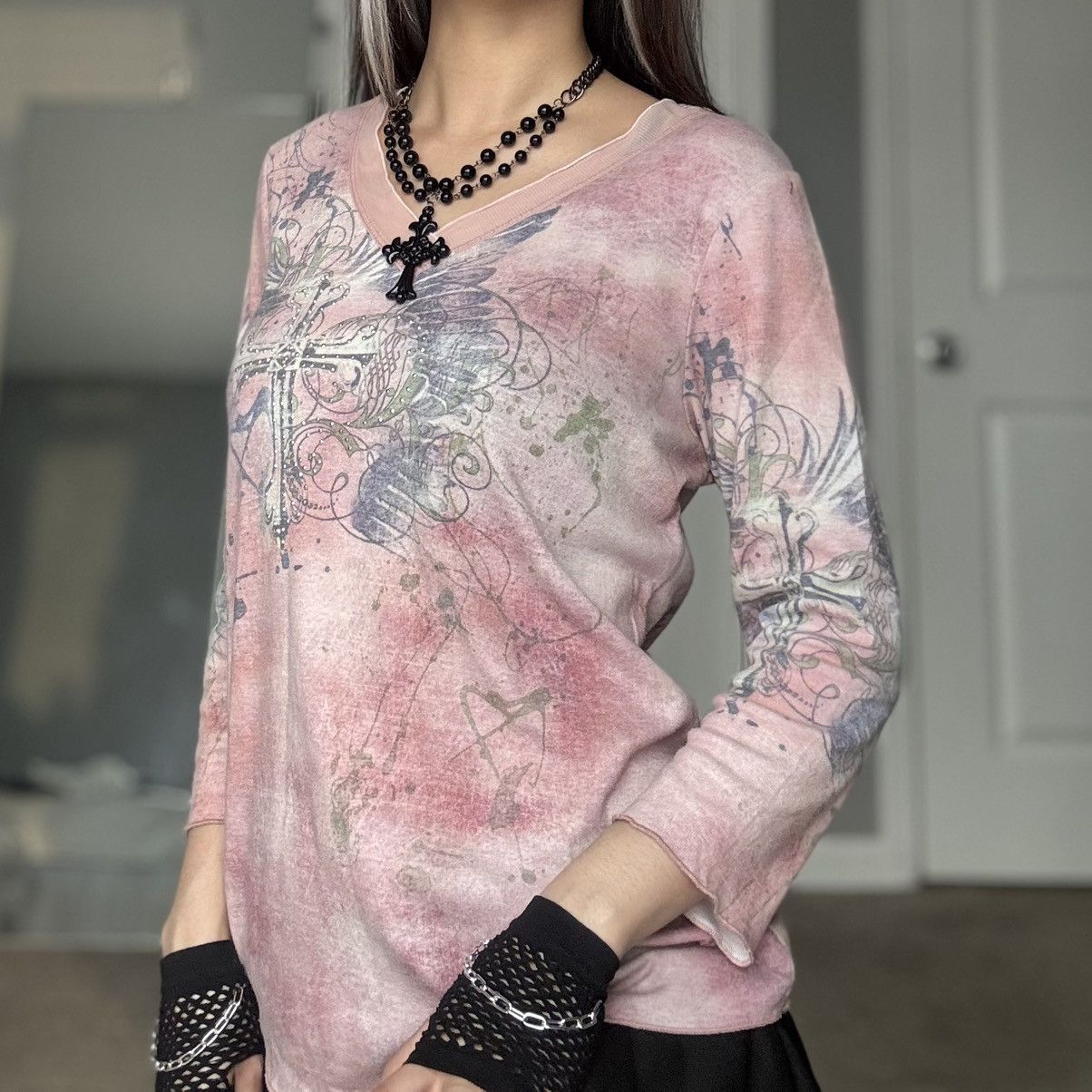 Other Oneworld Y2K Pink Grunge Graphic Cross Top w/ Rhinestones Size L / US 10 / IT 46 - 10 Thumbnail