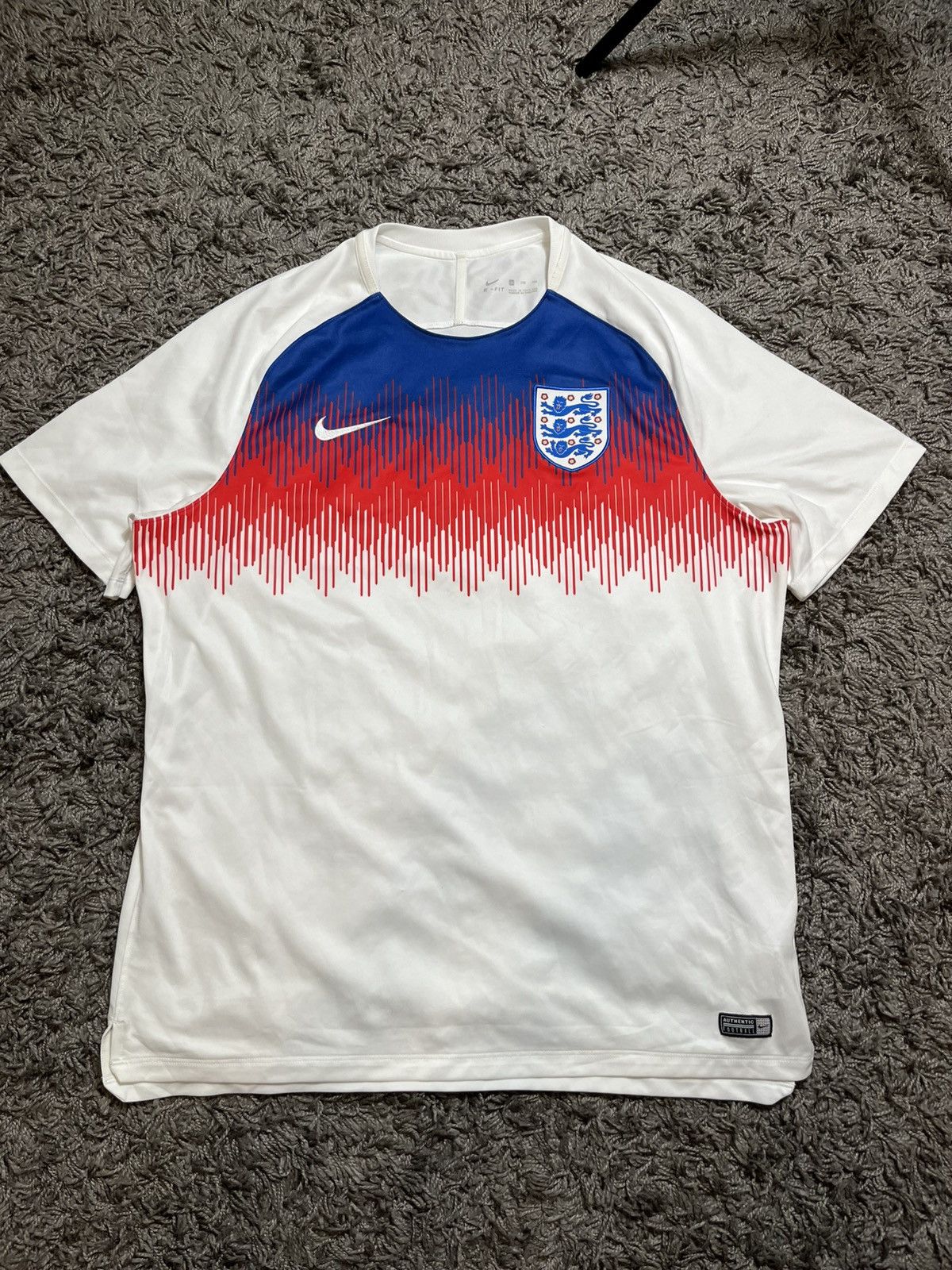 Nike |XXL| NIKE ENGLAND 2022/23 SOCCER FOOTBALL JERSEY POLYERSTER Size US XXL / EU 58 / 5 - 1 Thumbnail